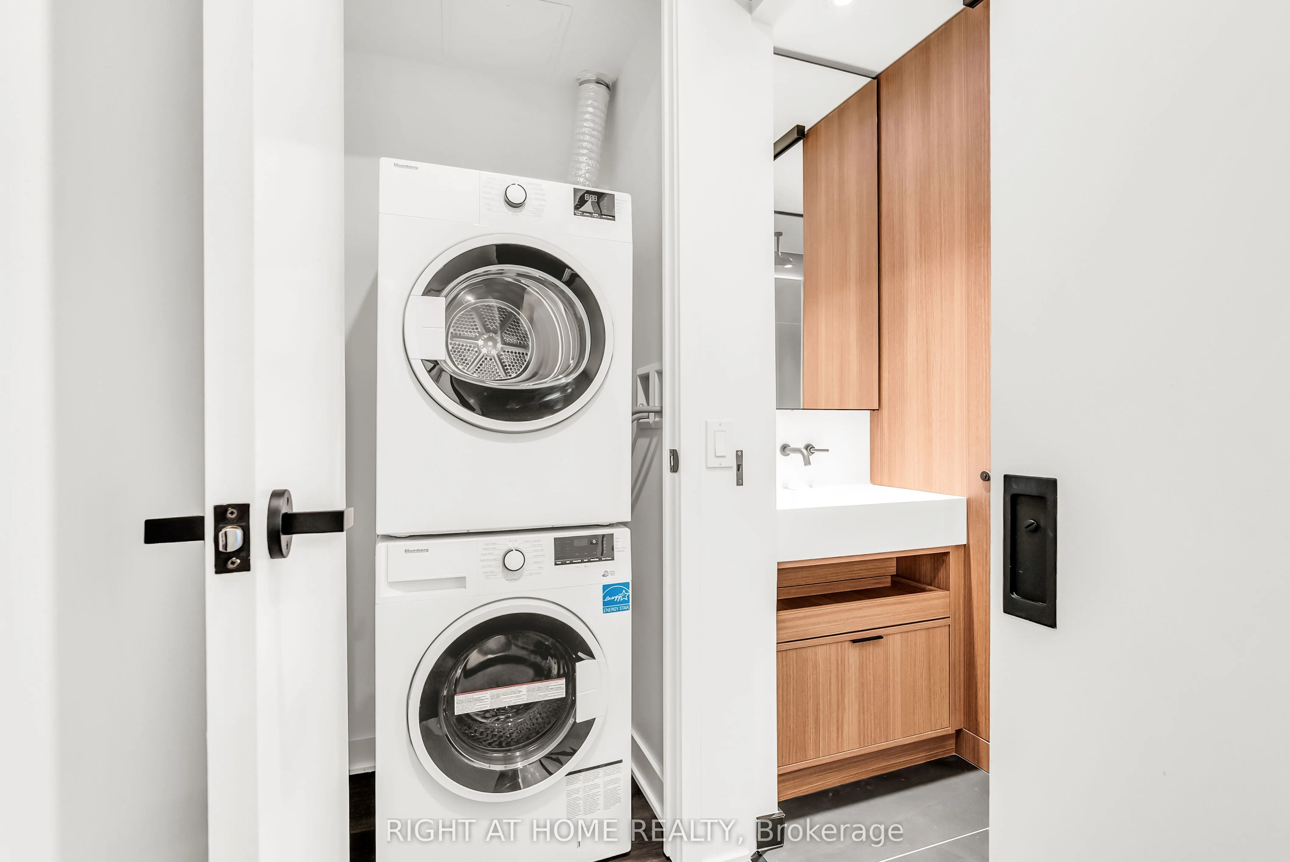 55 Charles Street E, #1301