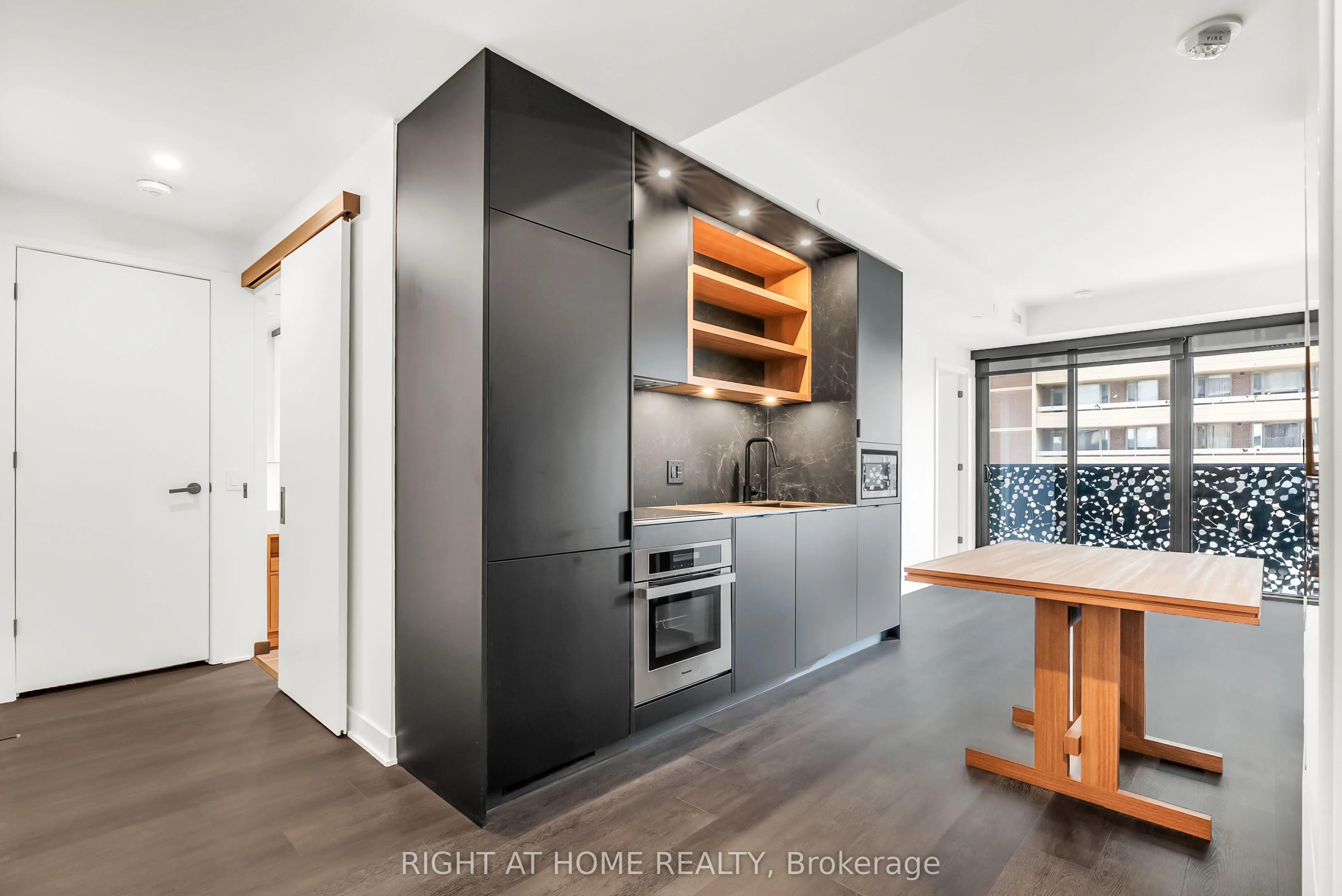 55 Charles Street E, #1301