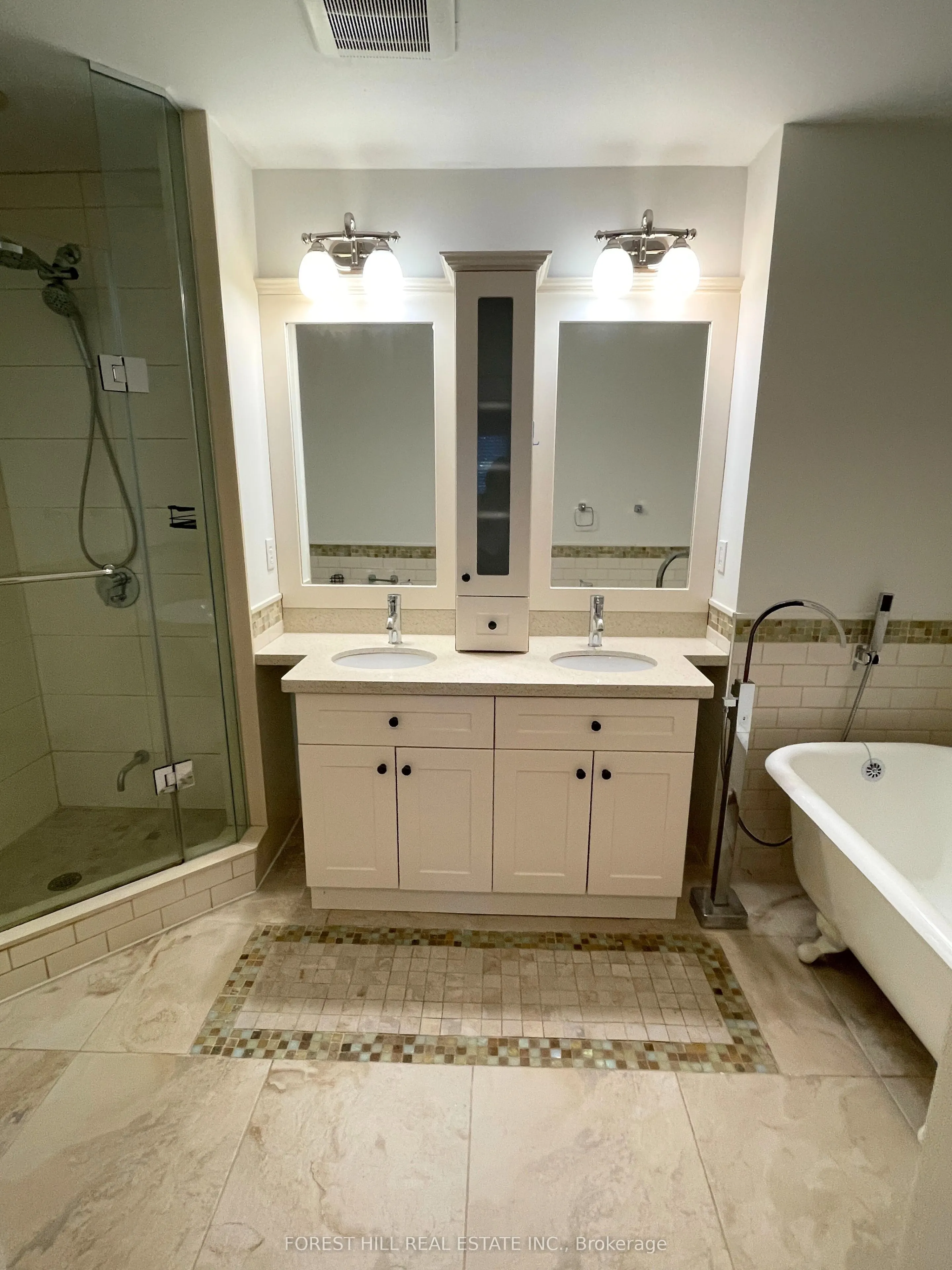 11 Everson Drive, #604 Room A