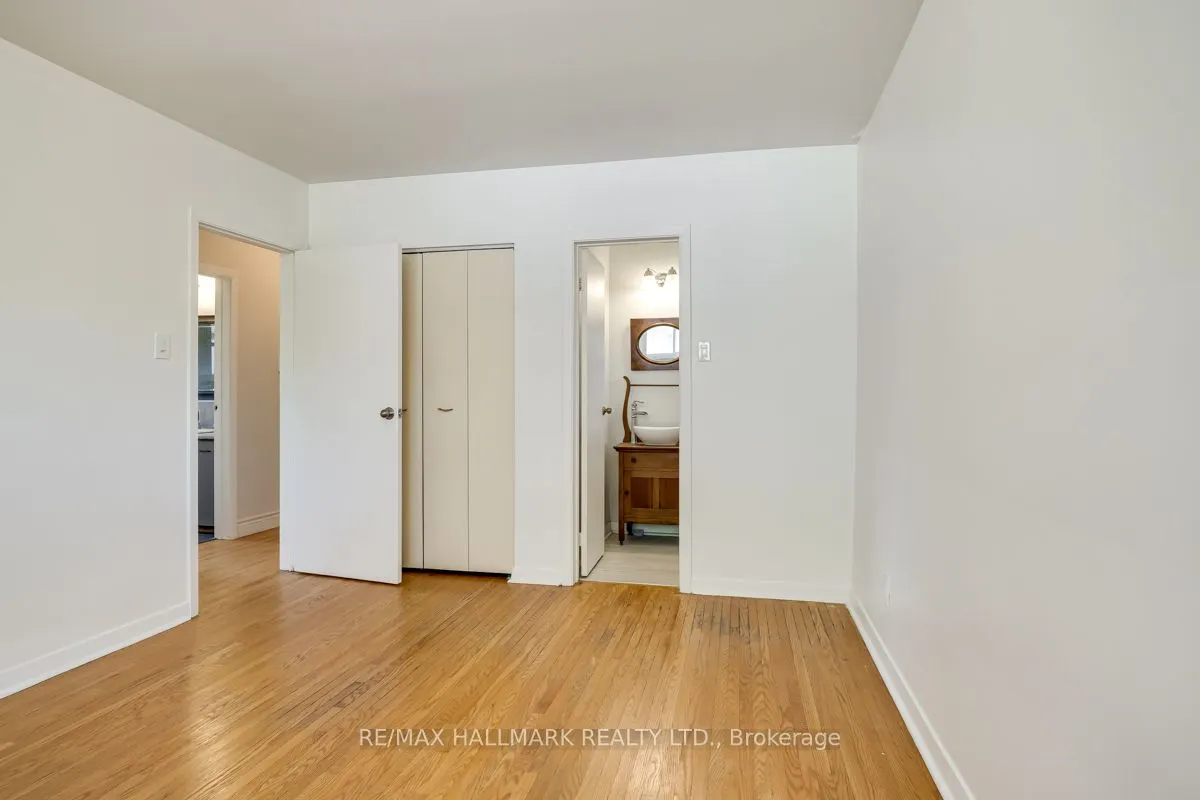 30 Silkwood Crescent, #Main Floor