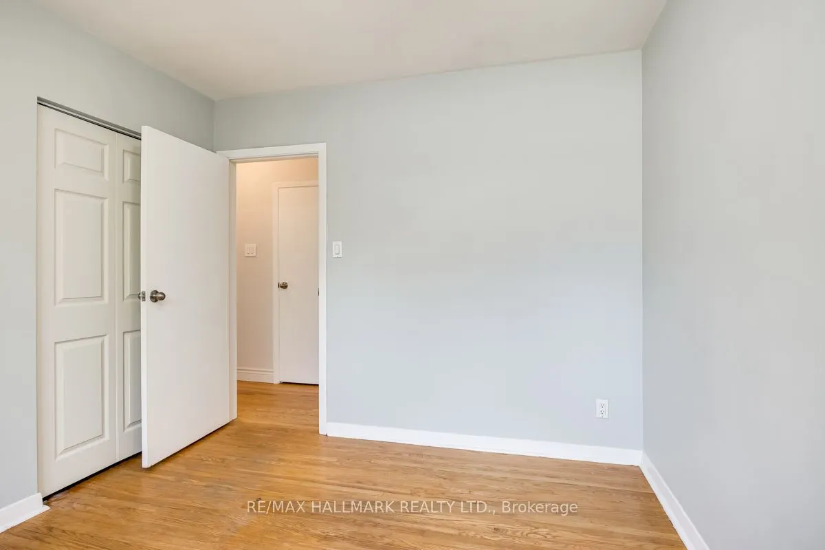30 Silkwood Crescent, #Main Floor
