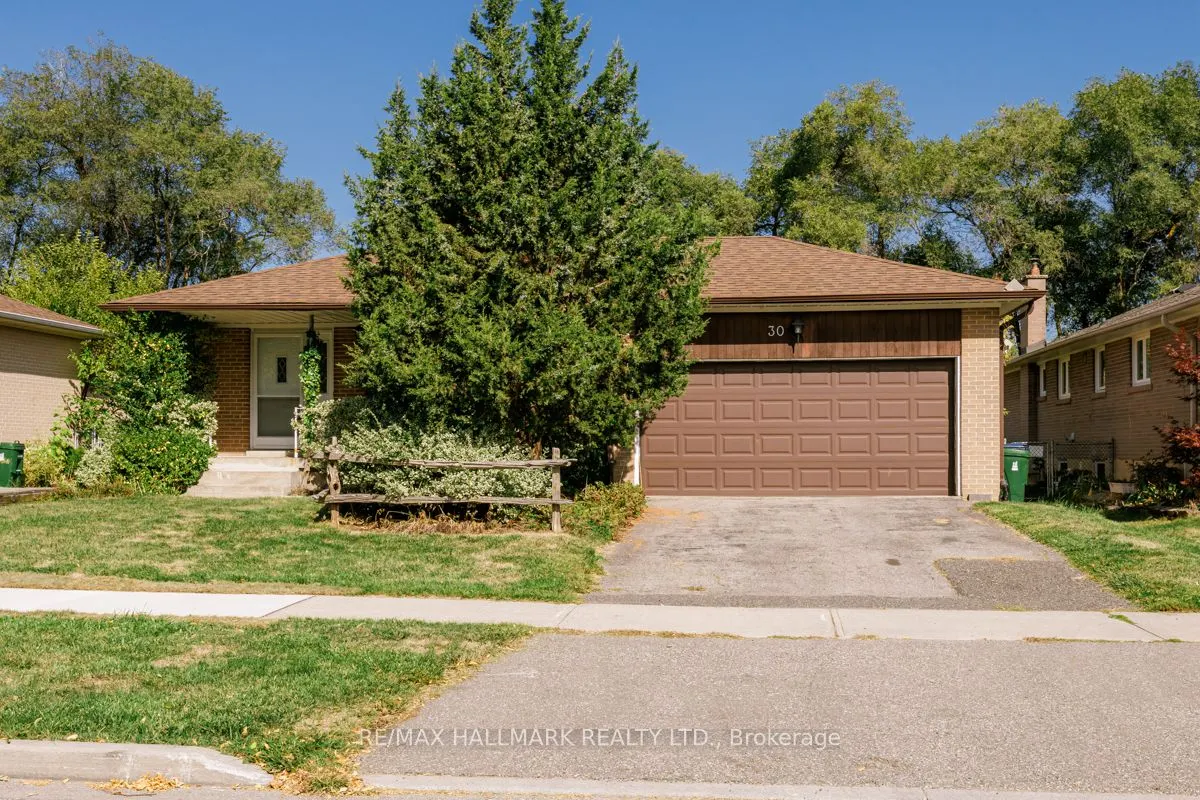 30 Silkwood Crescent, #Main Floor