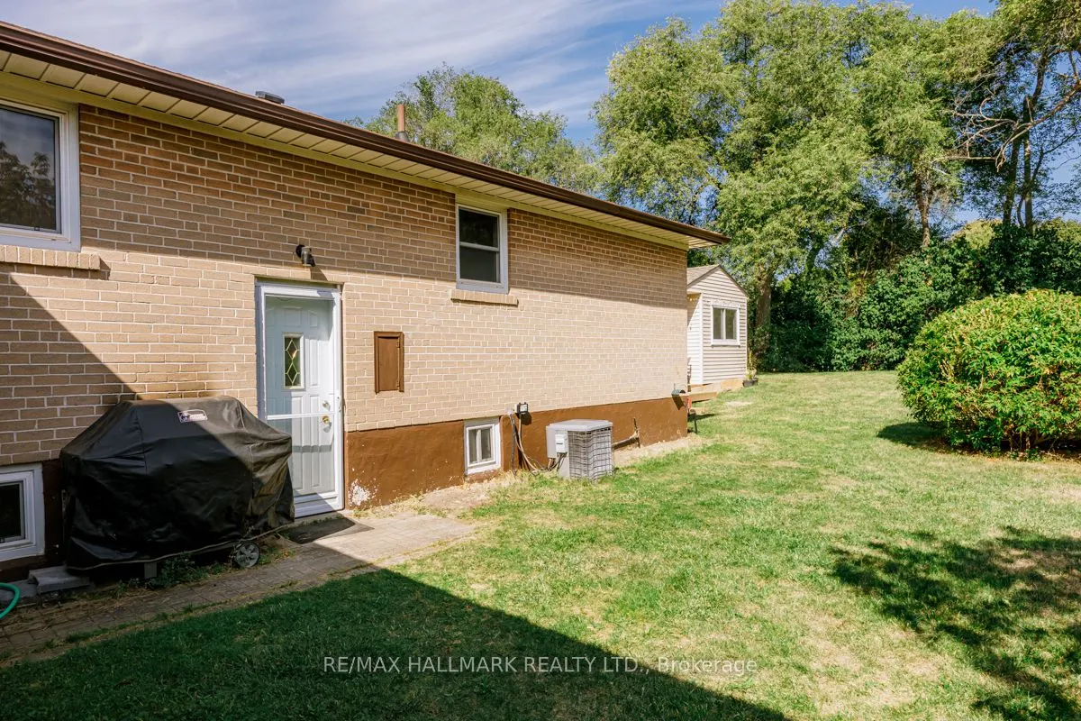 30 Silkwood Crescent, #Main Floor