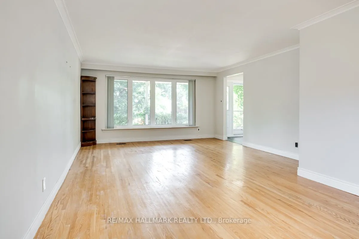 30 Silkwood Crescent, #Main Floor