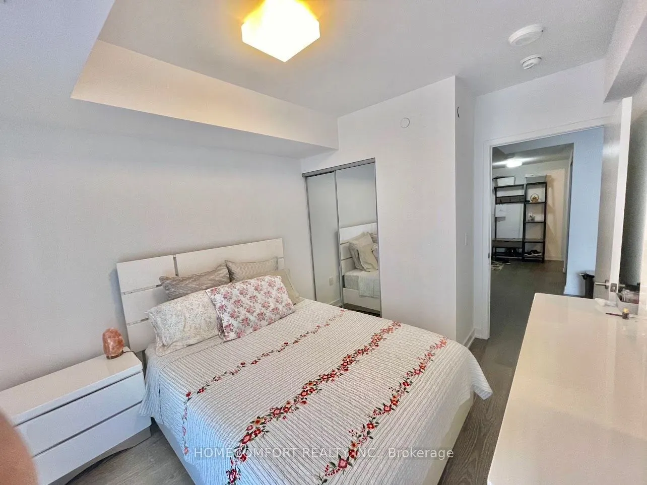 11 Wellesley Street W, #2207