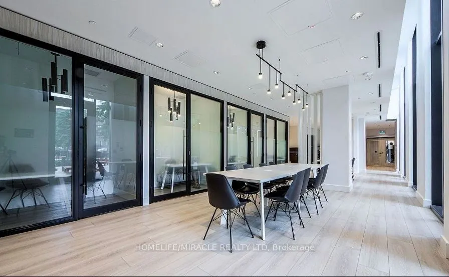 30 Tretti Way, #911