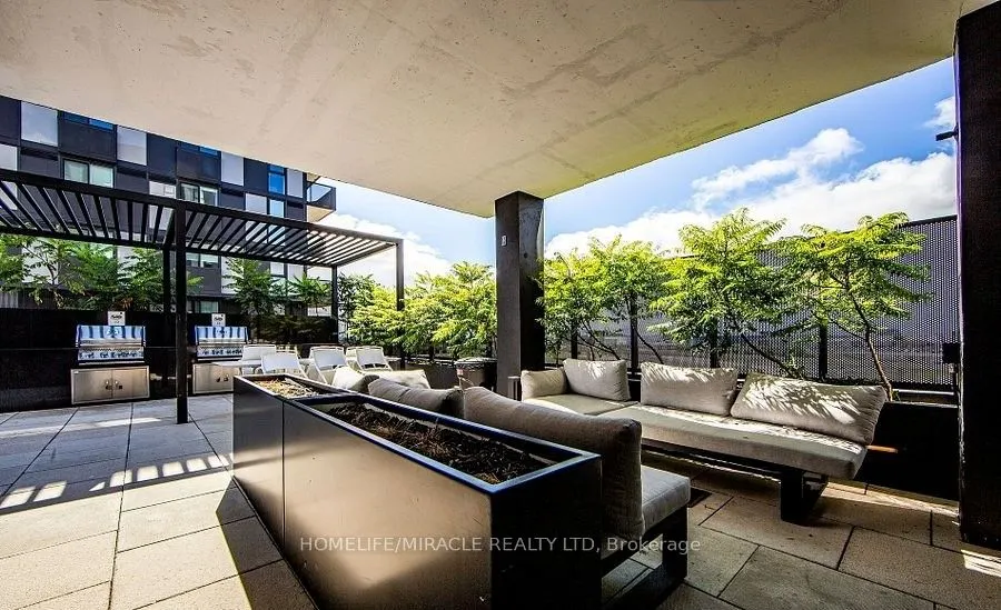 30 Tretti Way, #911