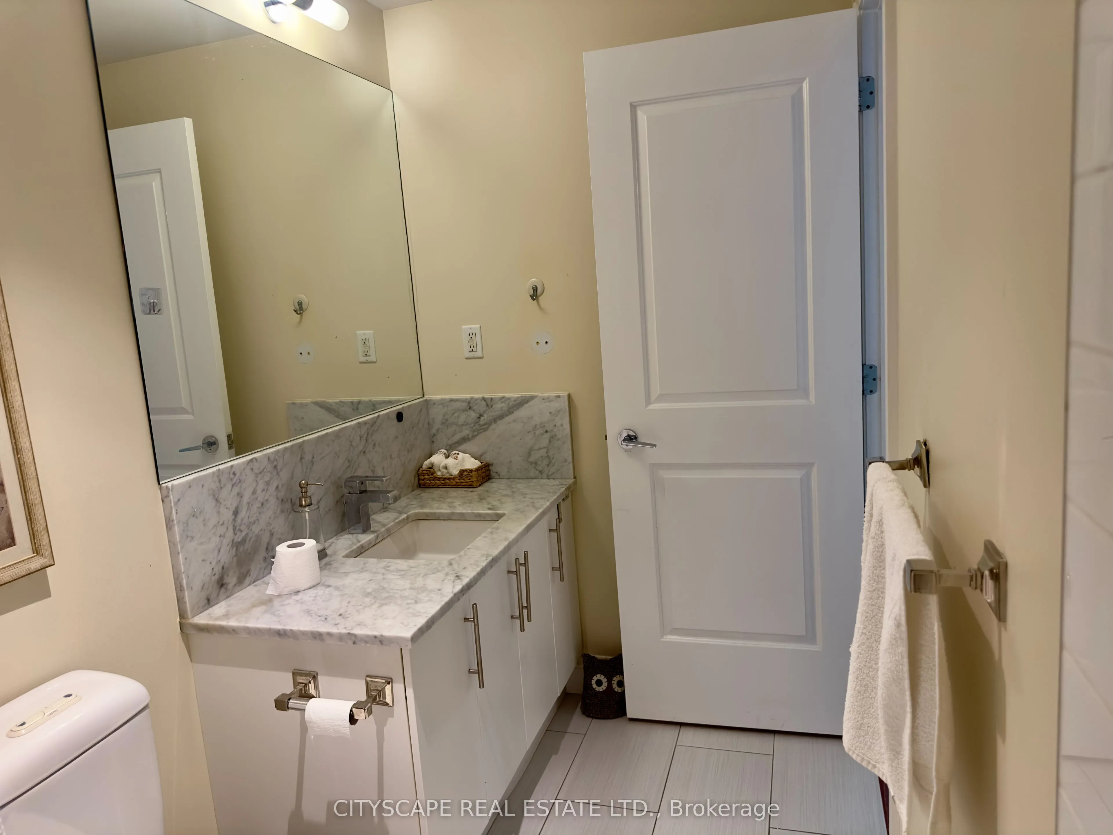 83 Redpath Avenue, #507