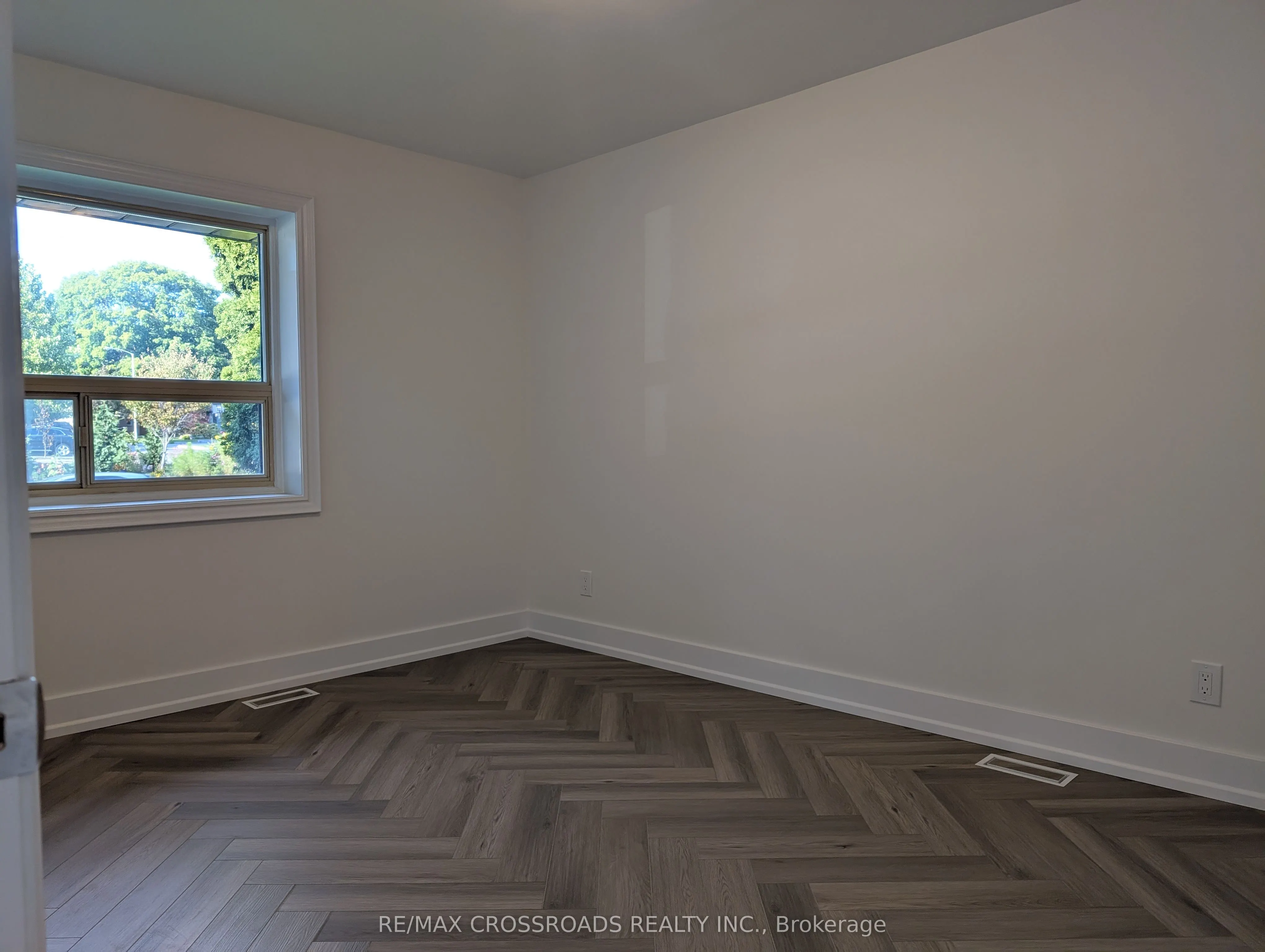 10 Tangmere Road
