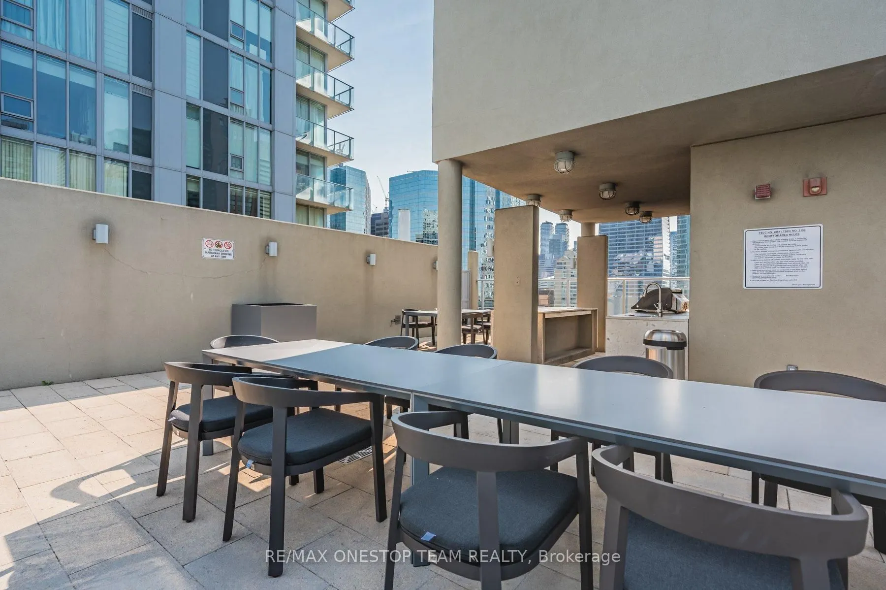 126 Simcoe Street, #2608