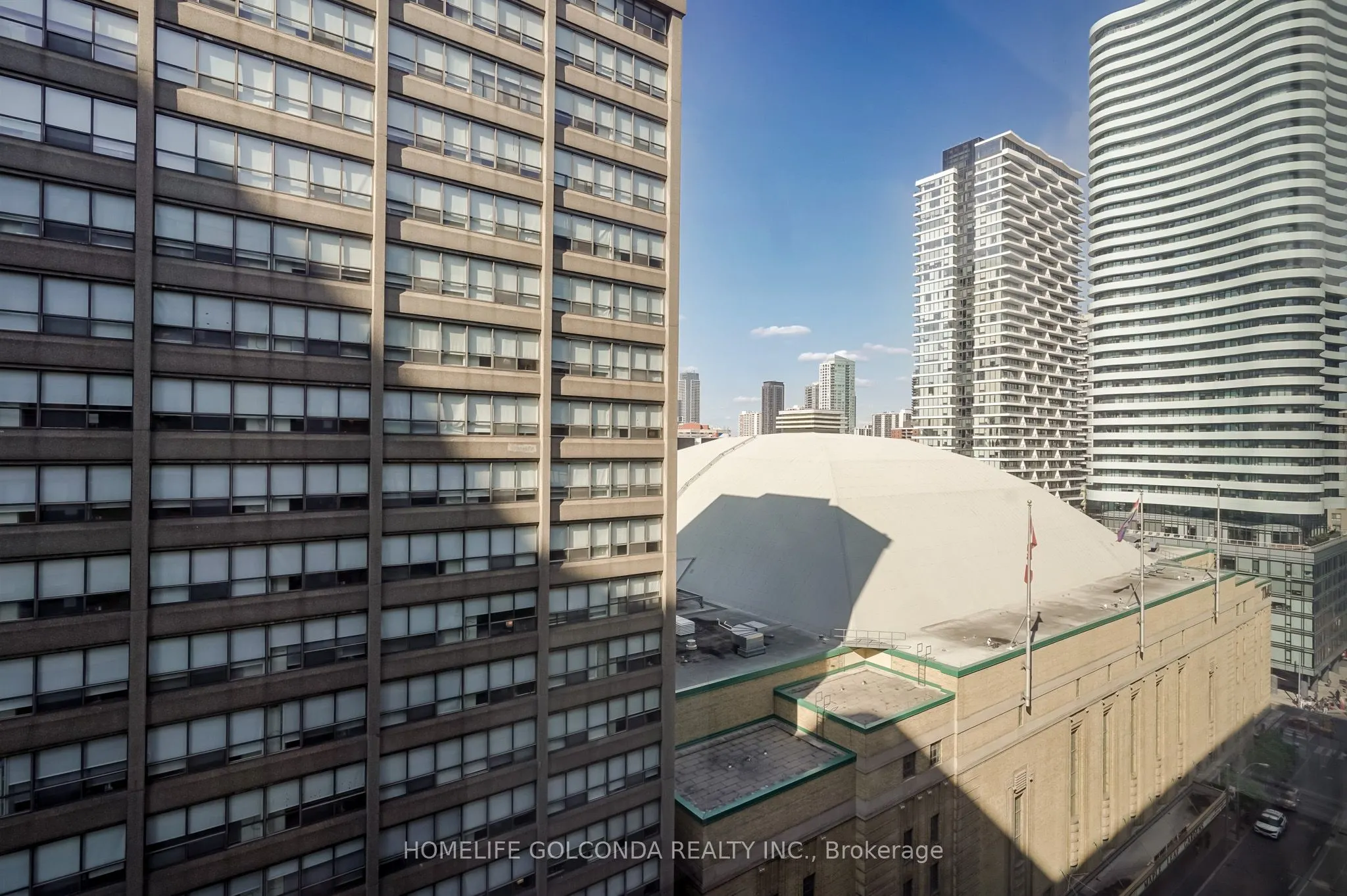 45 Carlton Street, #1606