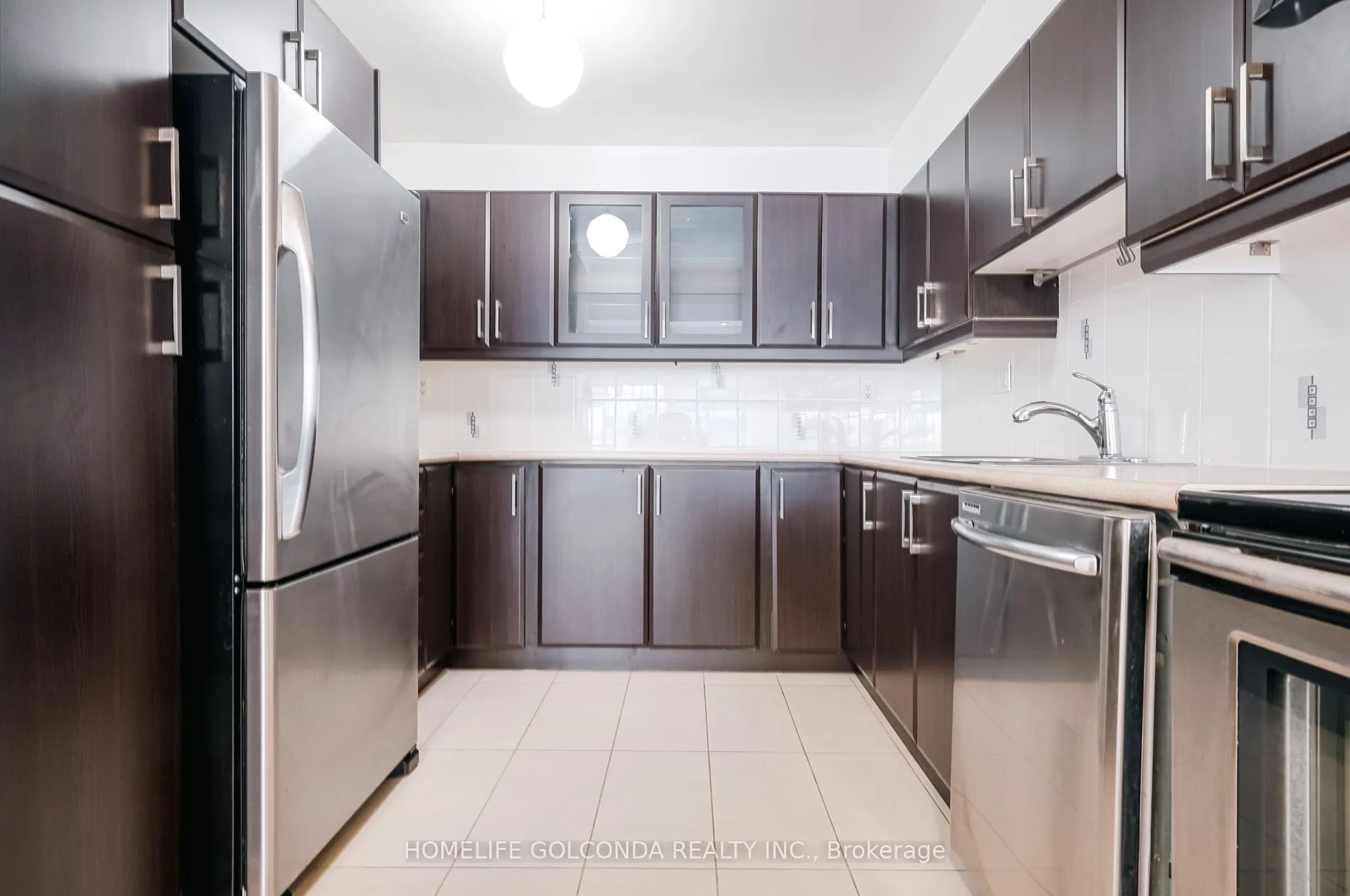 45 Carlton Street, #1606