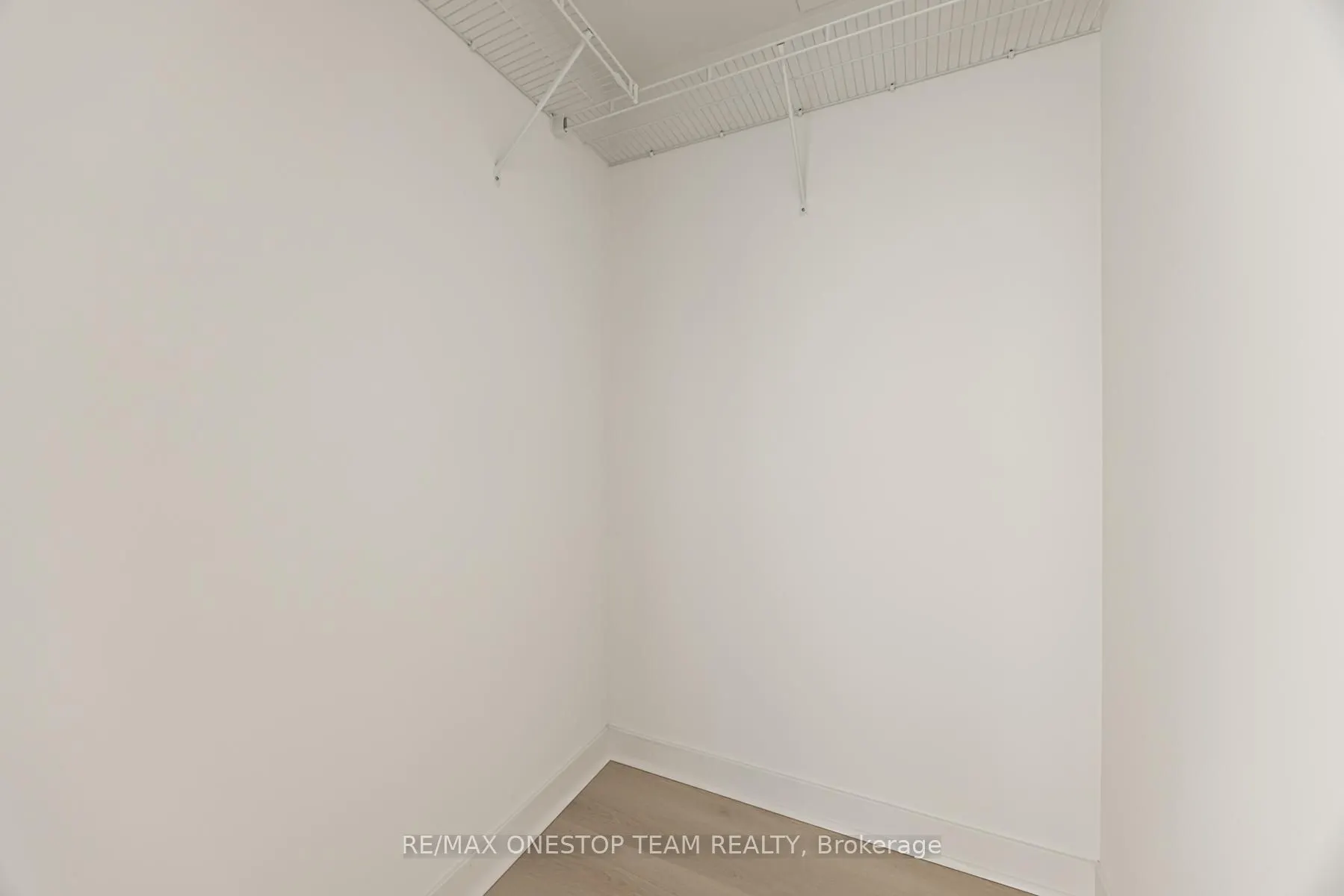 126 Simcoe Street, #2608