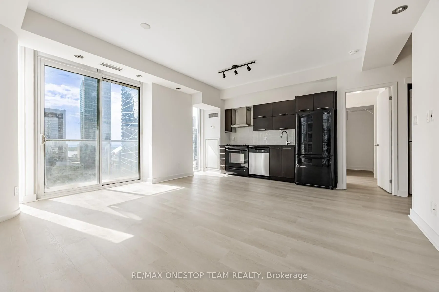 126 Simcoe Street, #2608