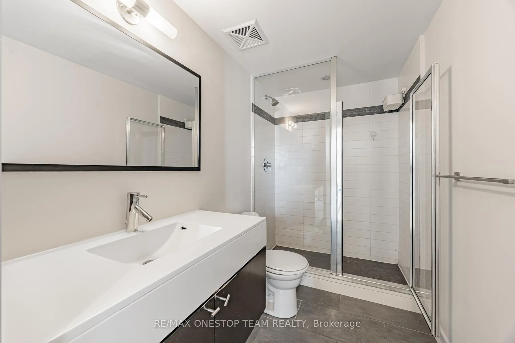 126 Simcoe Street, #2608