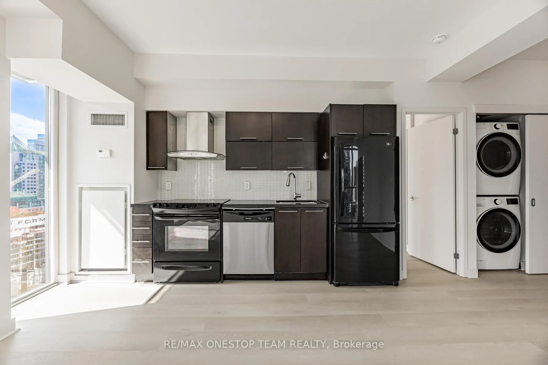 126 Simcoe Street, #2608