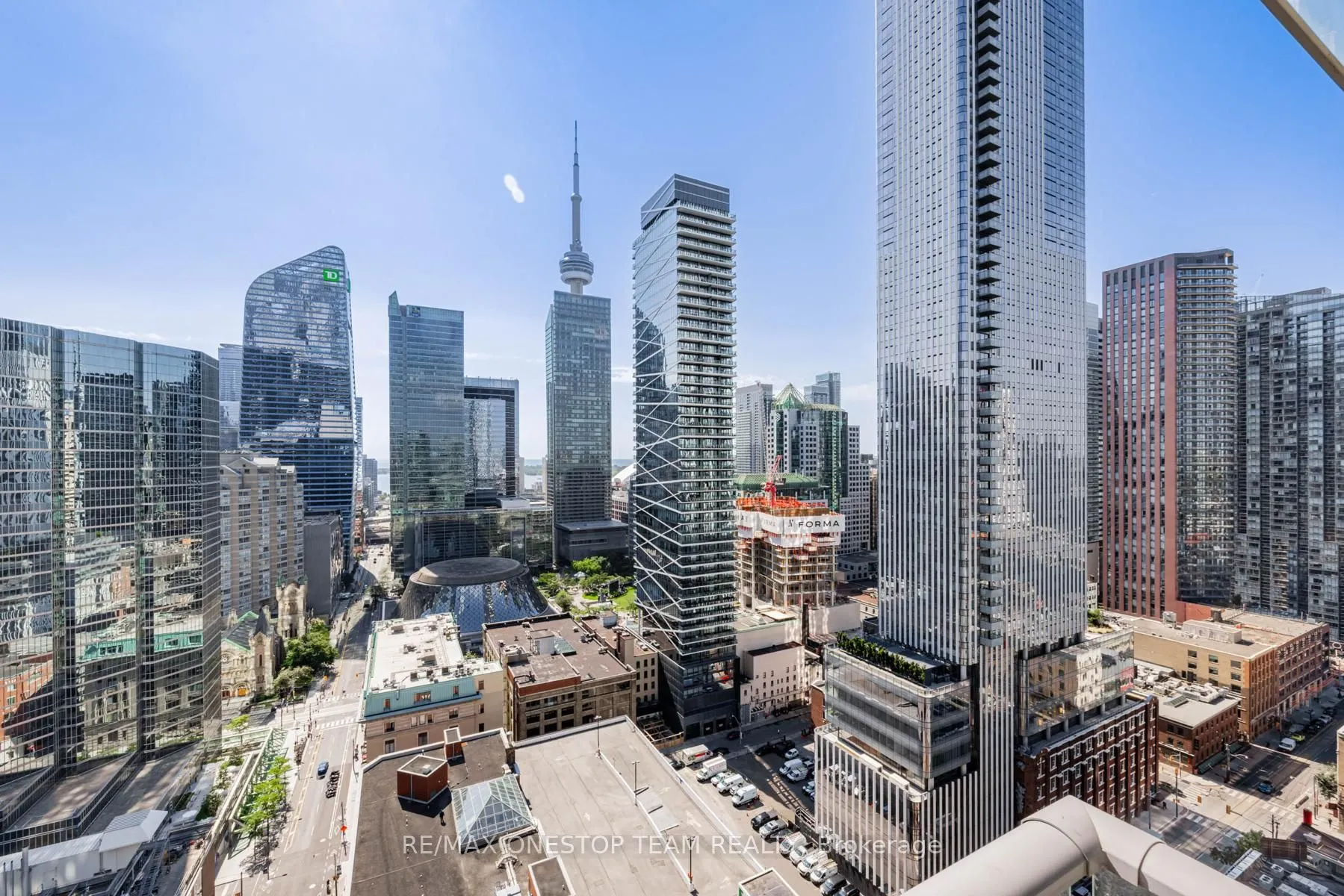 126 Simcoe Street, #2608