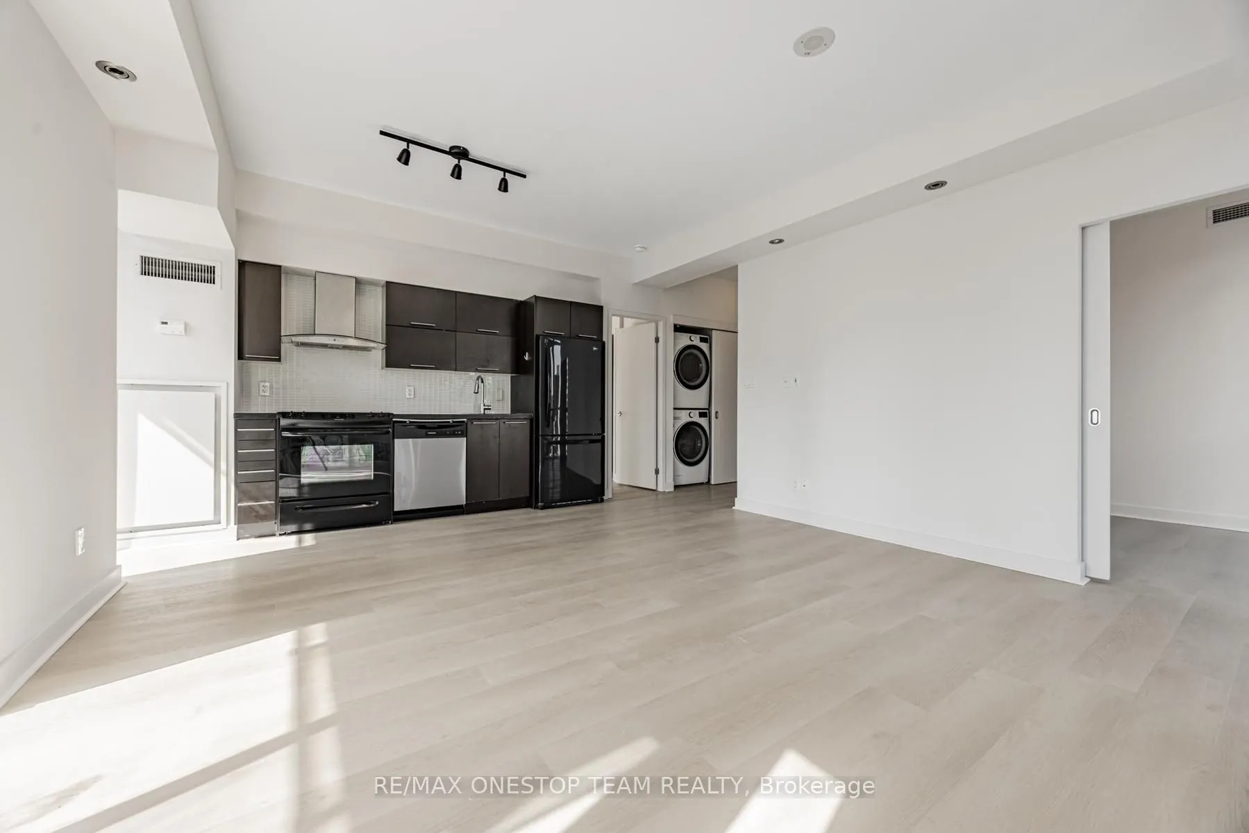 126 Simcoe Street, #2608