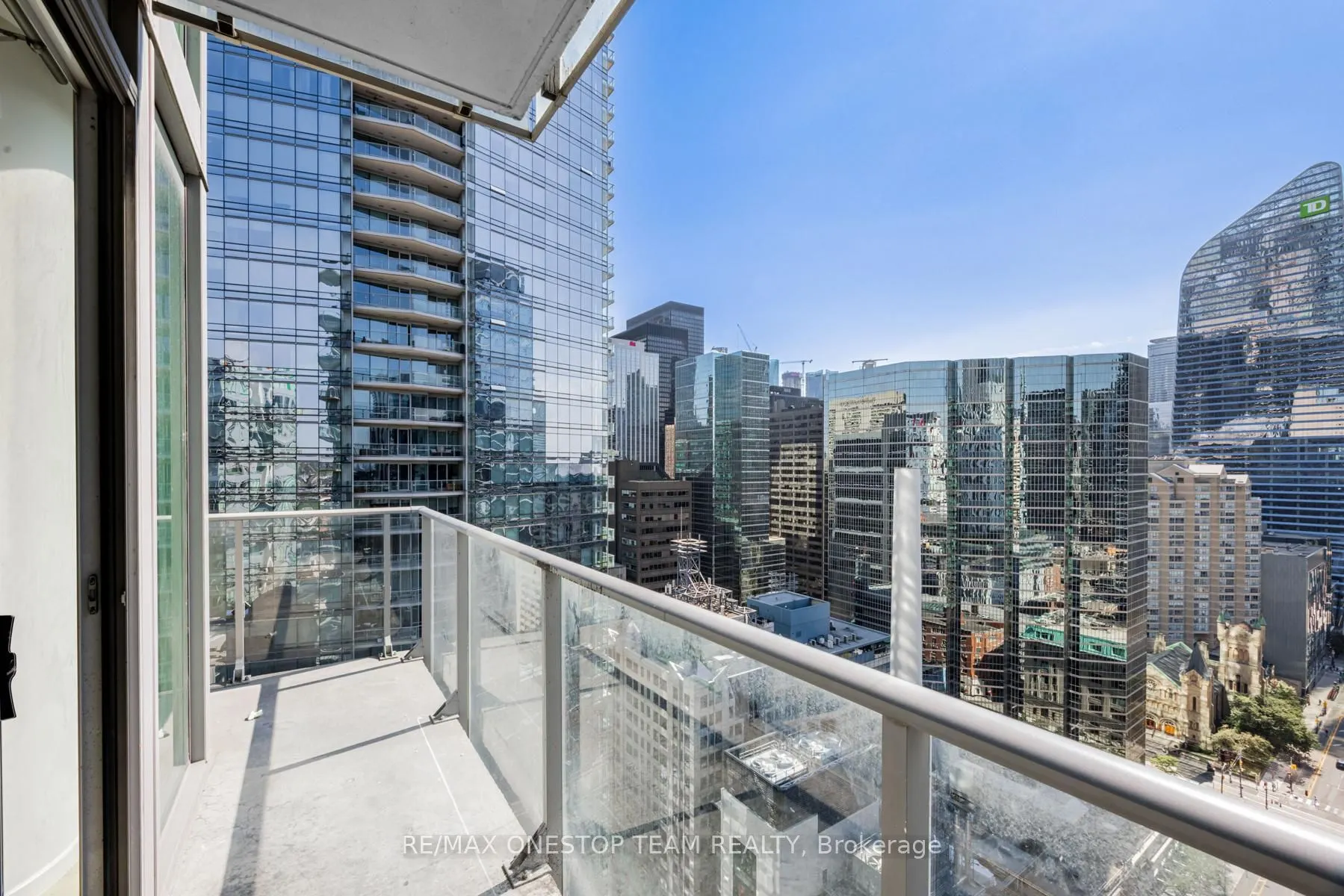 126 Simcoe Street, #2608