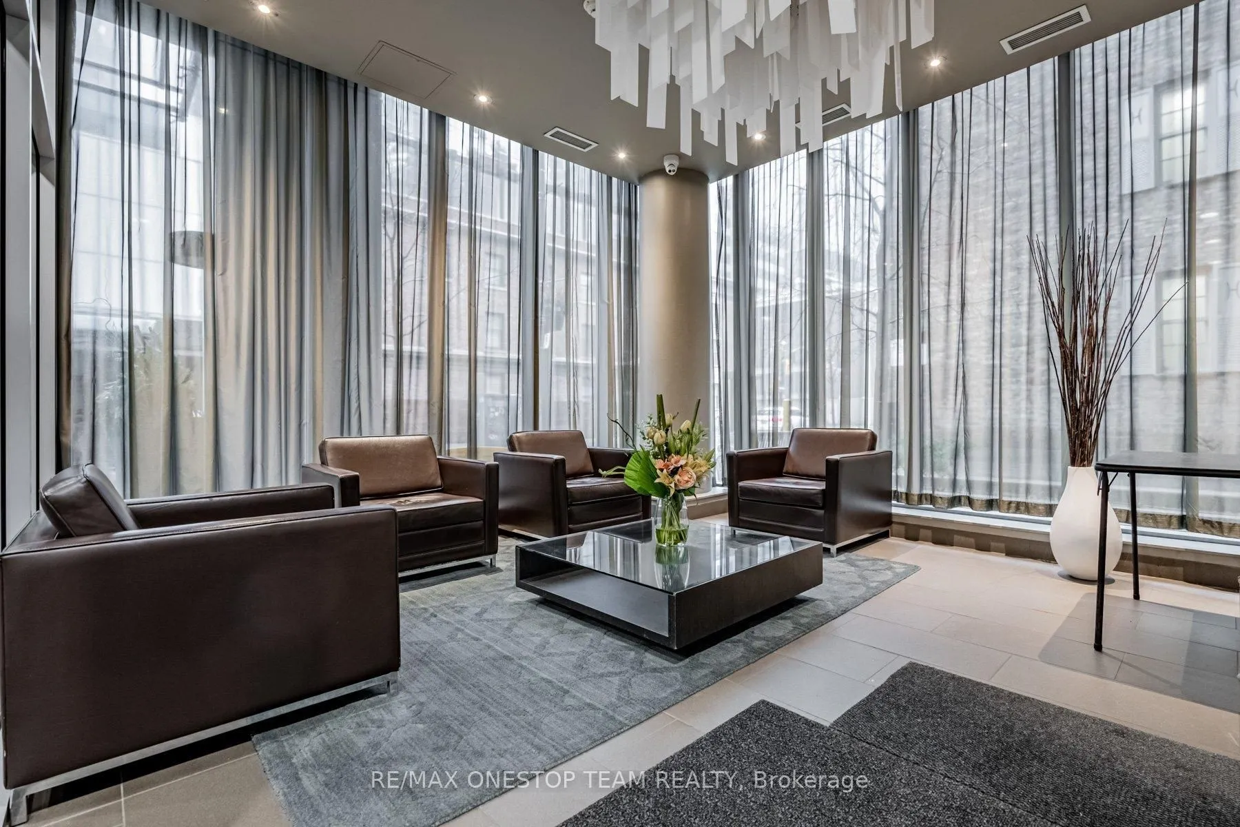 126 Simcoe Street, #2608