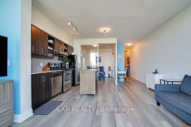 160 Vanderhoof Avenue, #PH18
