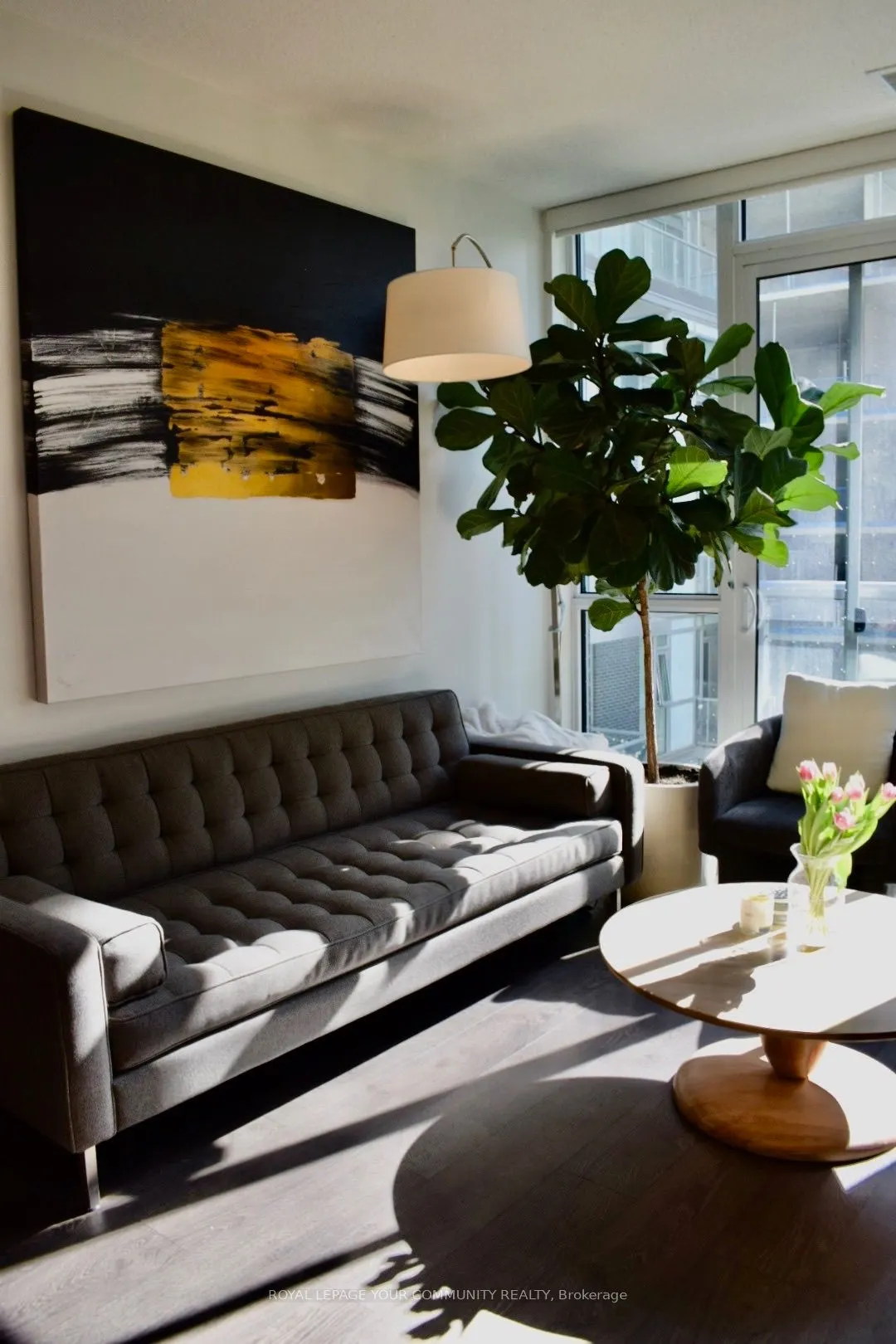 101 Erskine Avenue, #305