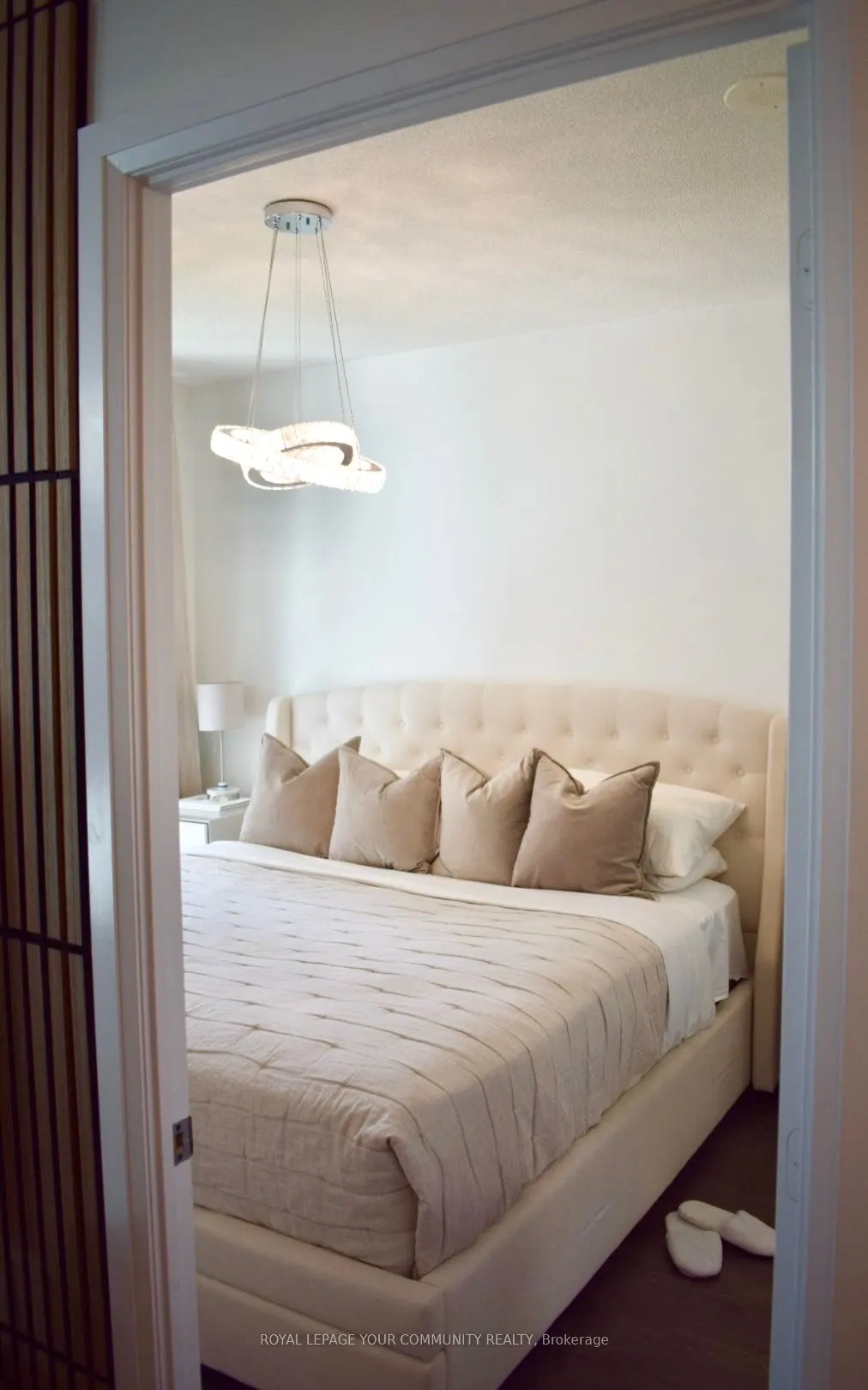 101 Erskine Avenue, #305