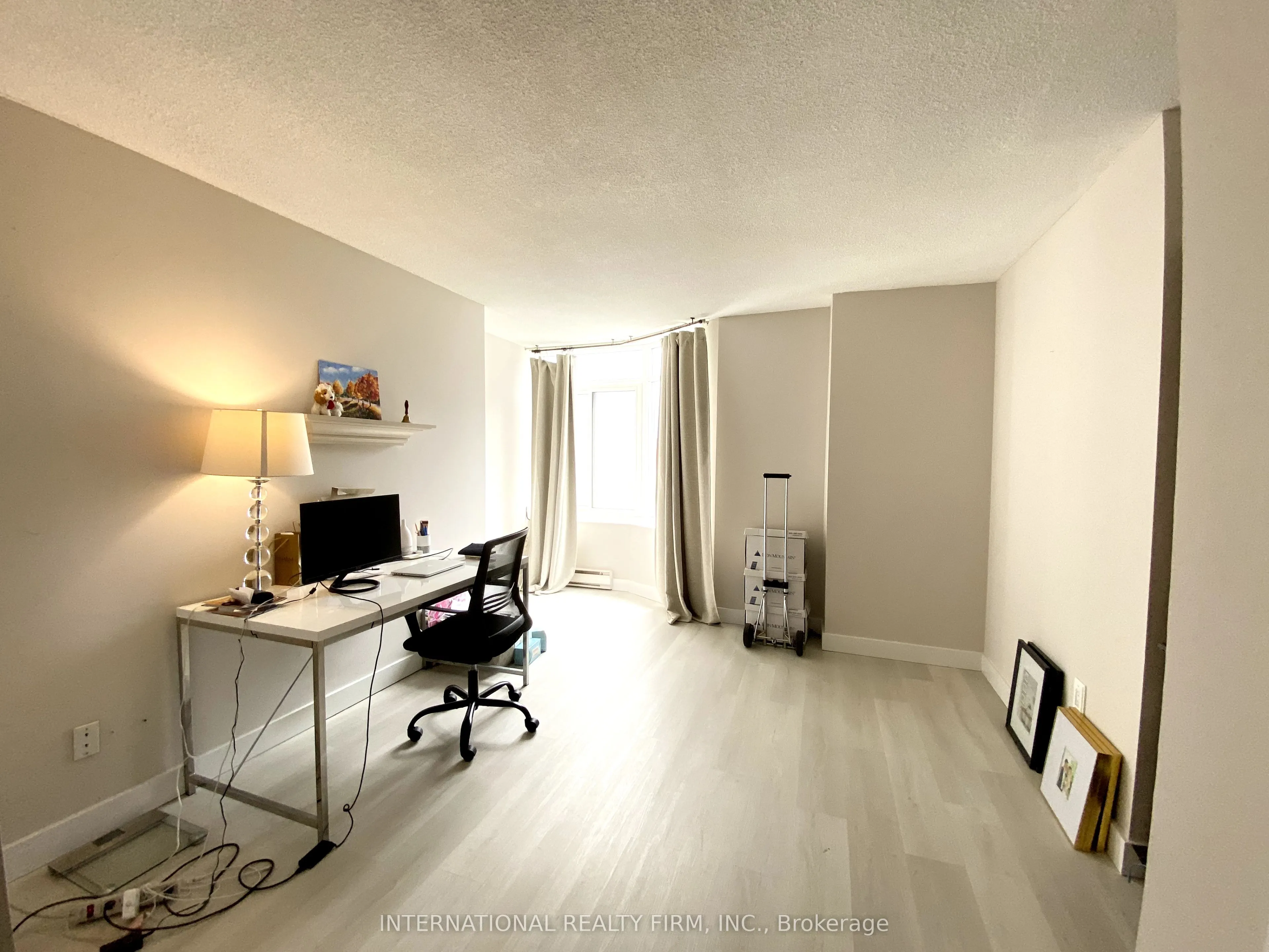 135 George Street S, #605