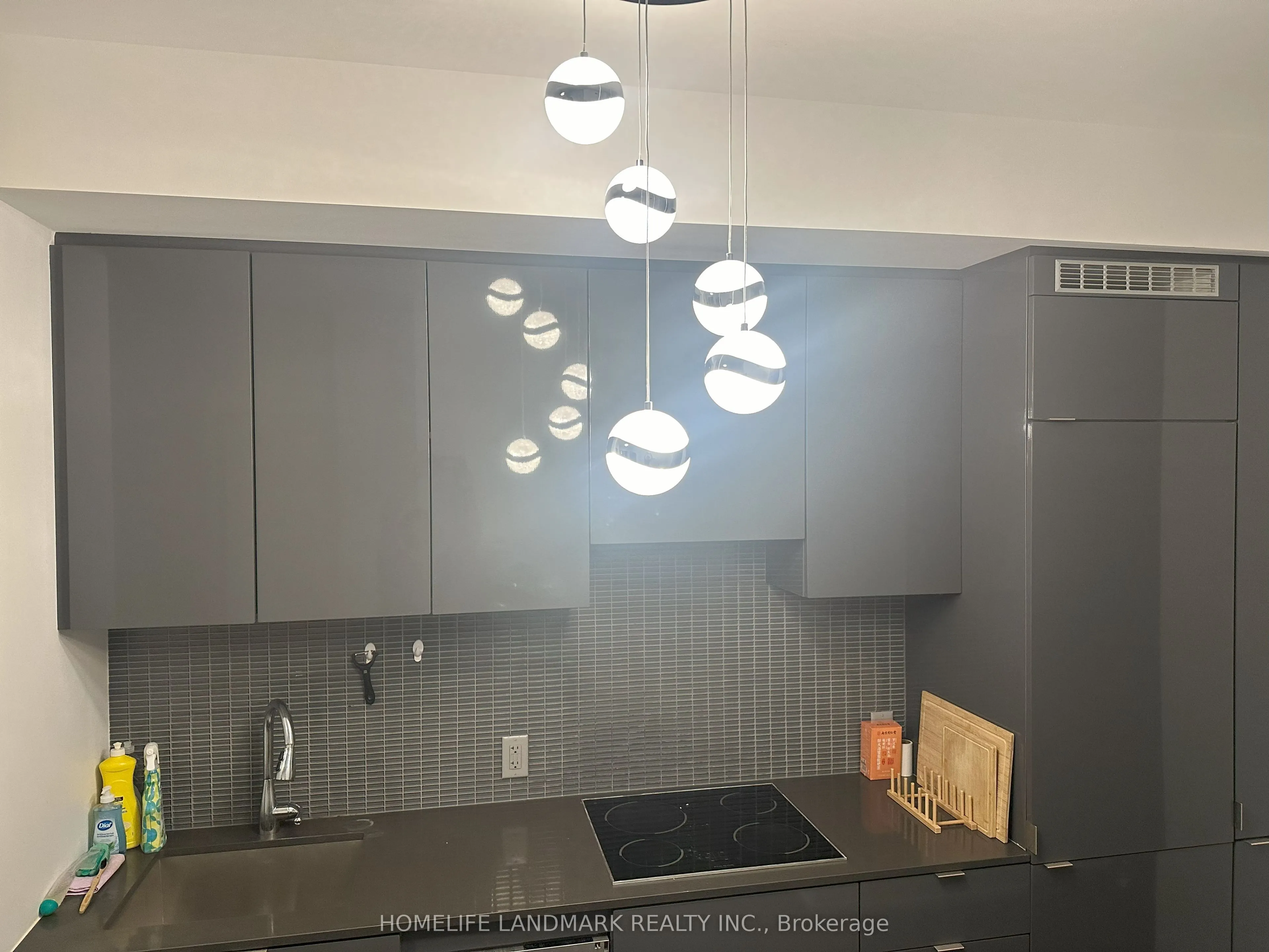 7 Grenville Street, #2701