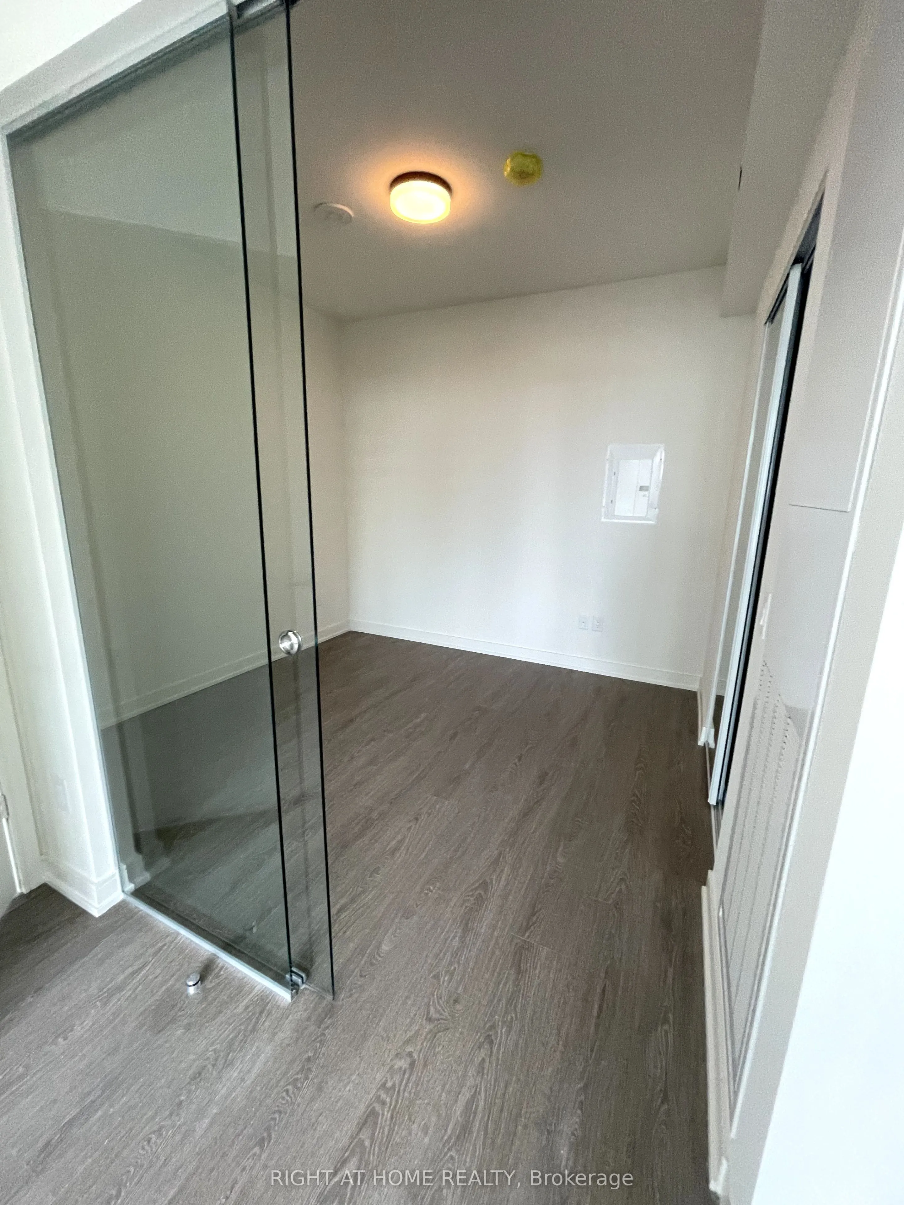 425 Front Street E, #507