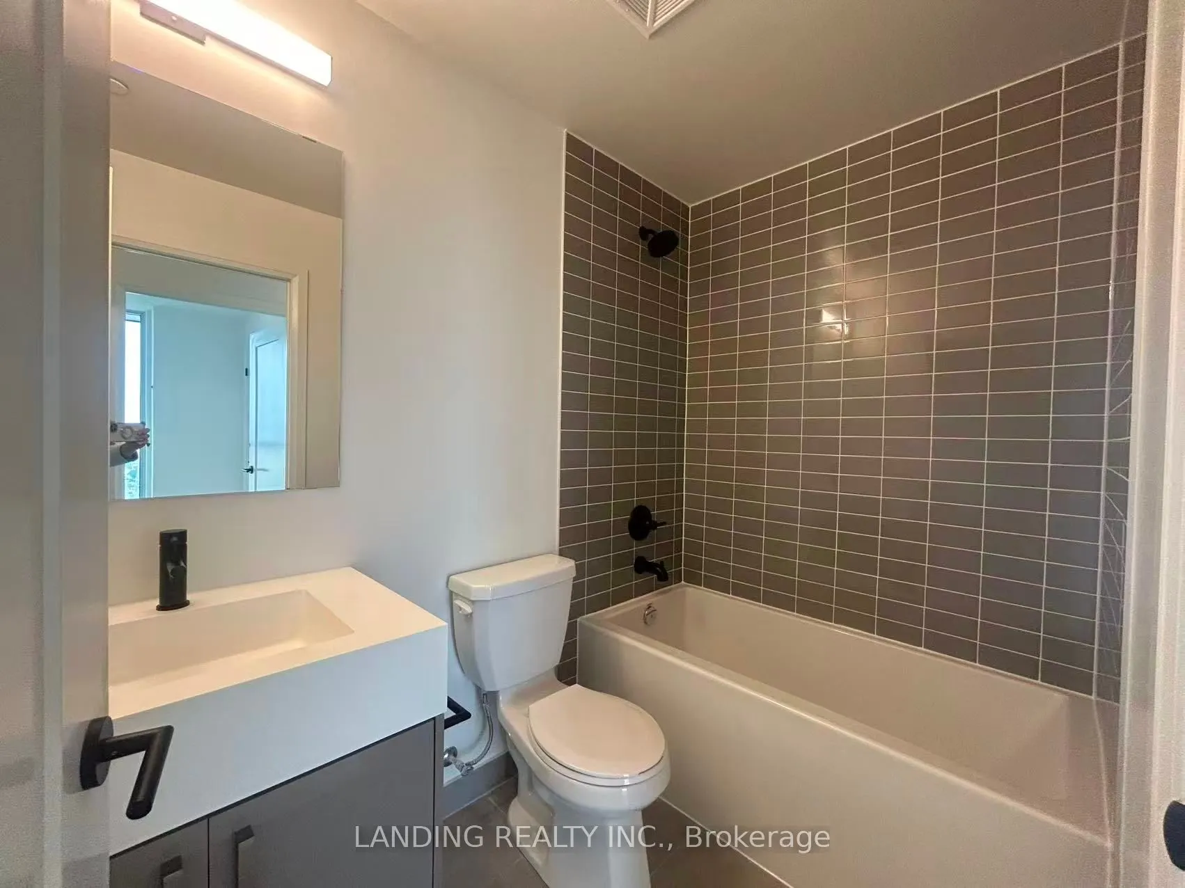 280 Dundas Street W, #1910