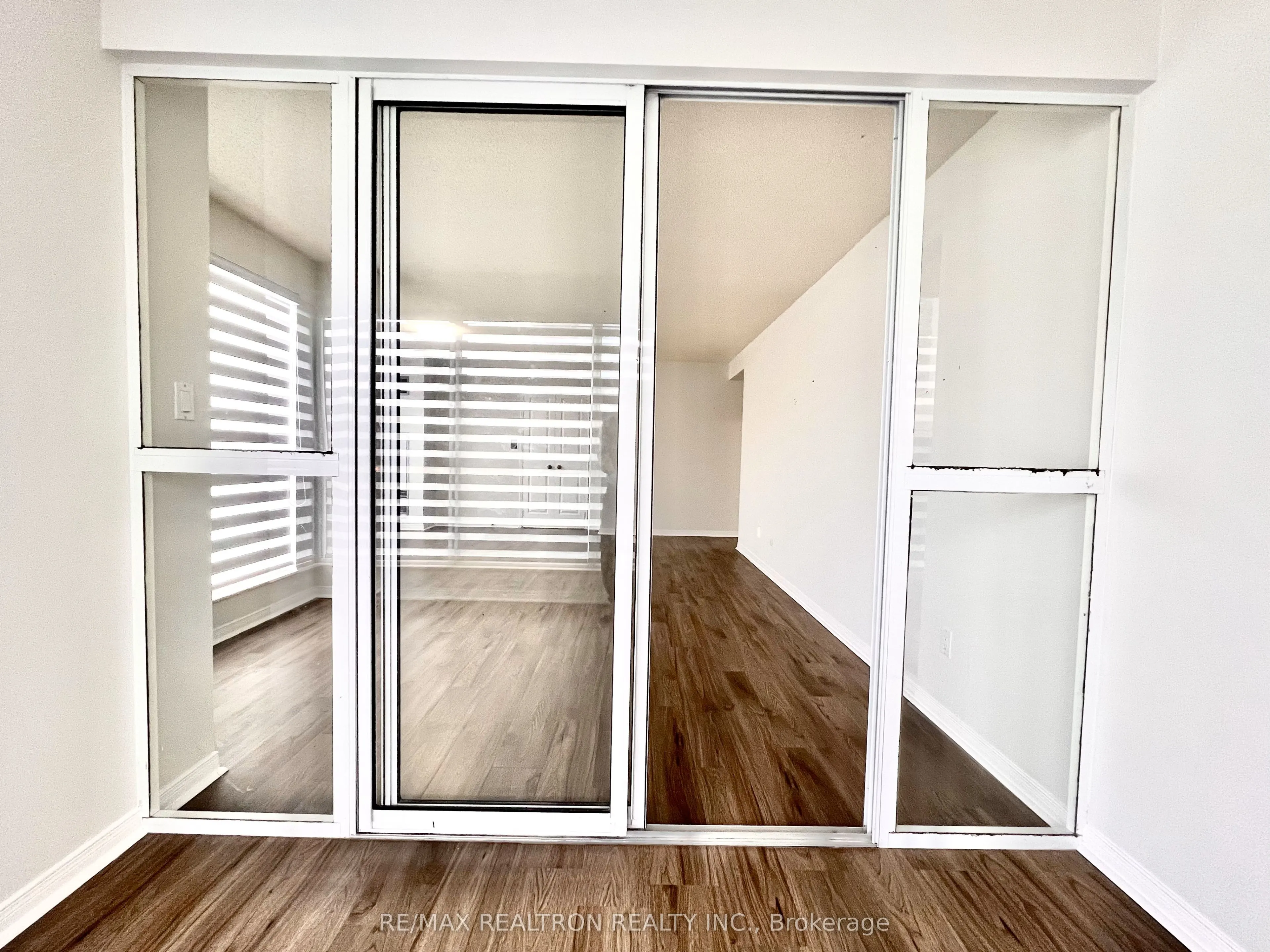 18 Hollywood Avenue N, #407