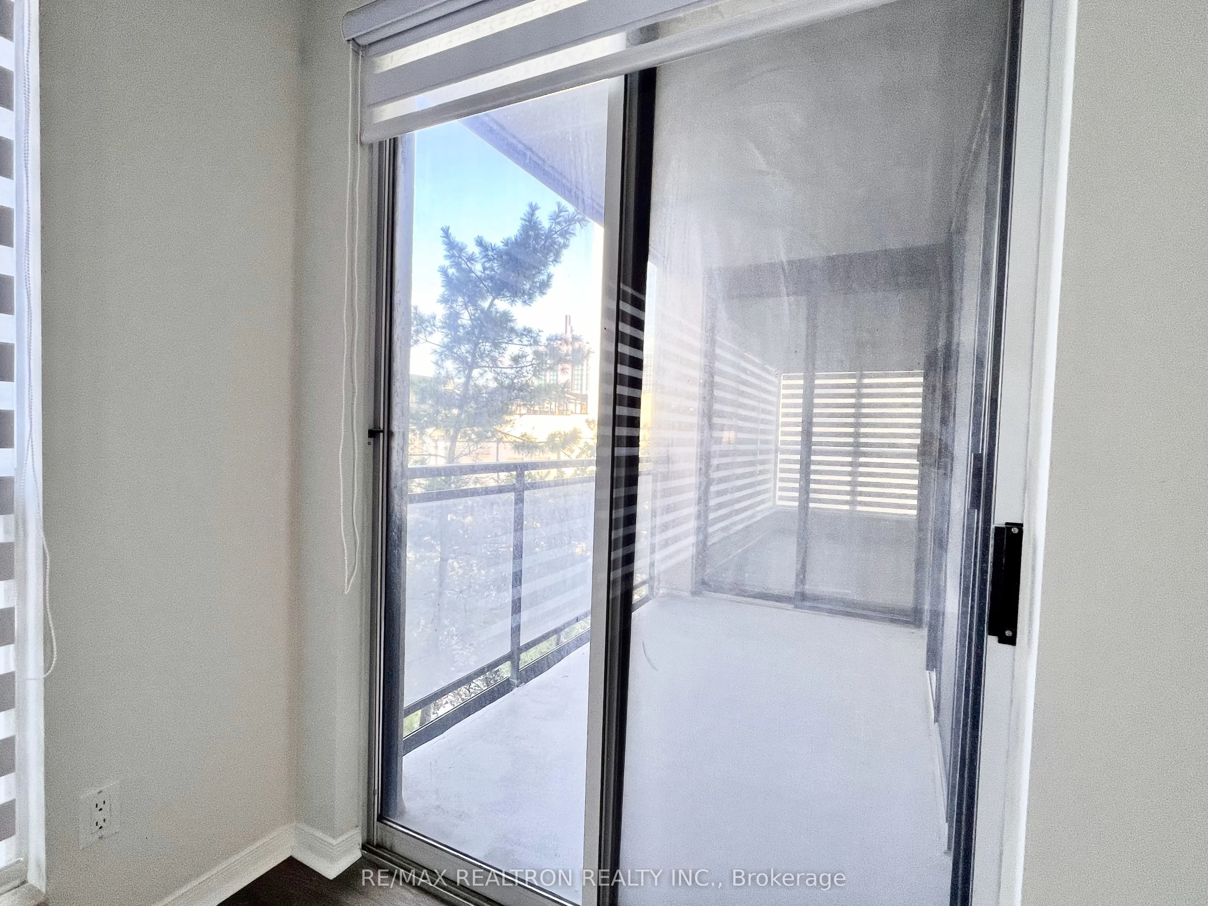 18 Hollywood Avenue N, #407