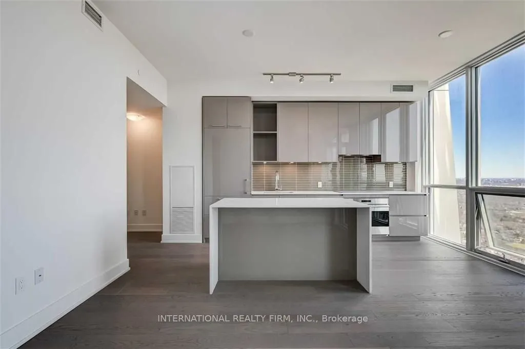 1 Yorkville Avenue, #5409