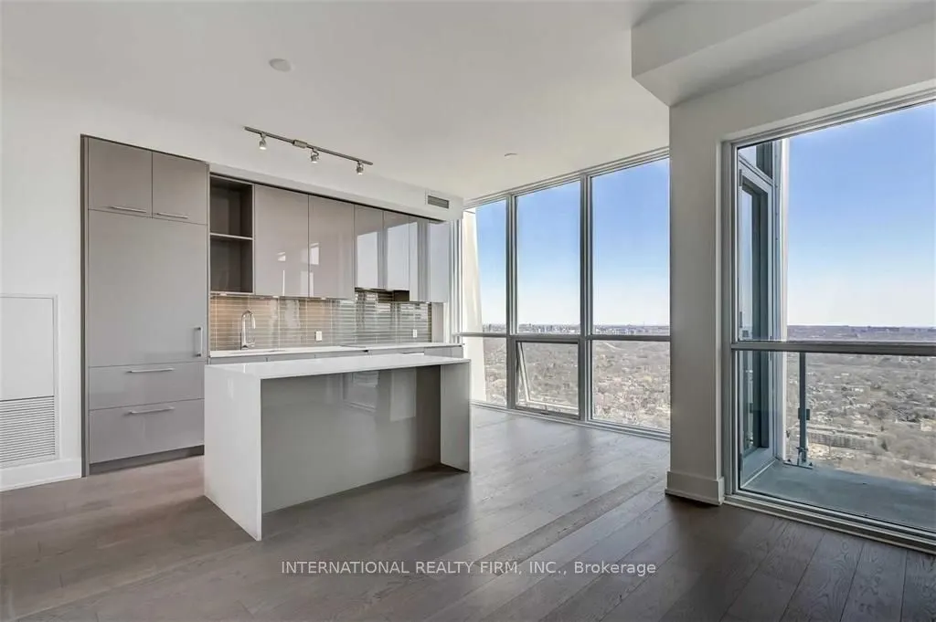 1 Yorkville Avenue, #5409