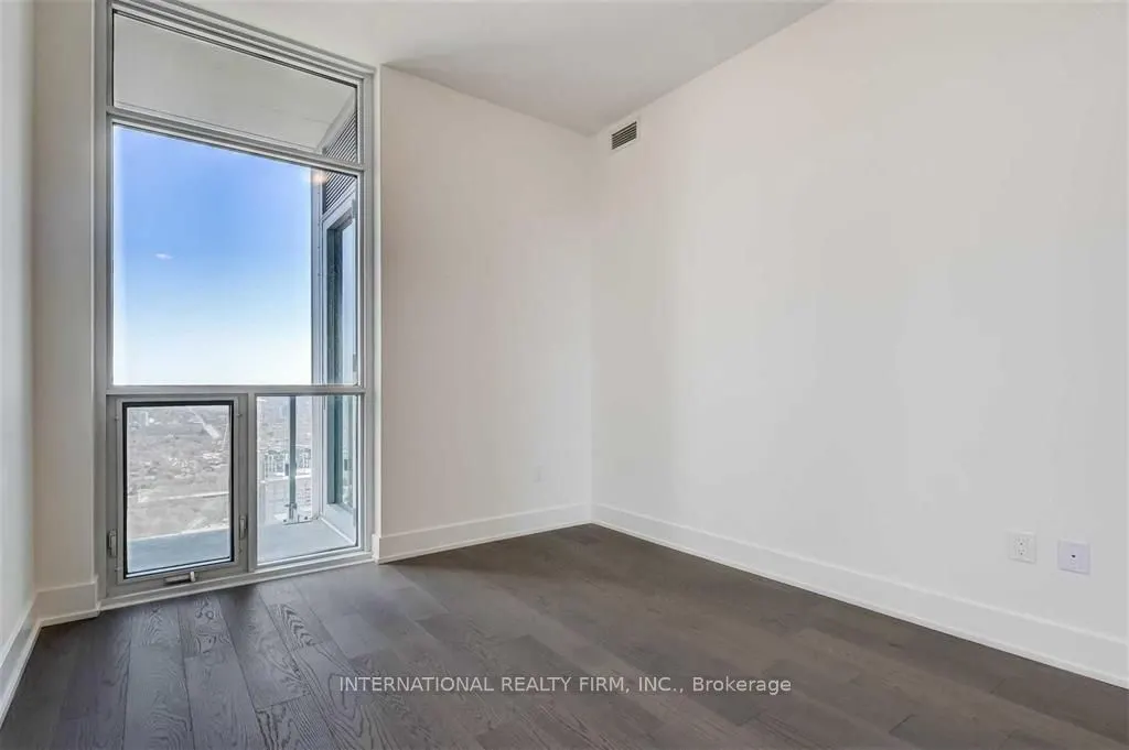 1 Yorkville Avenue, #5409