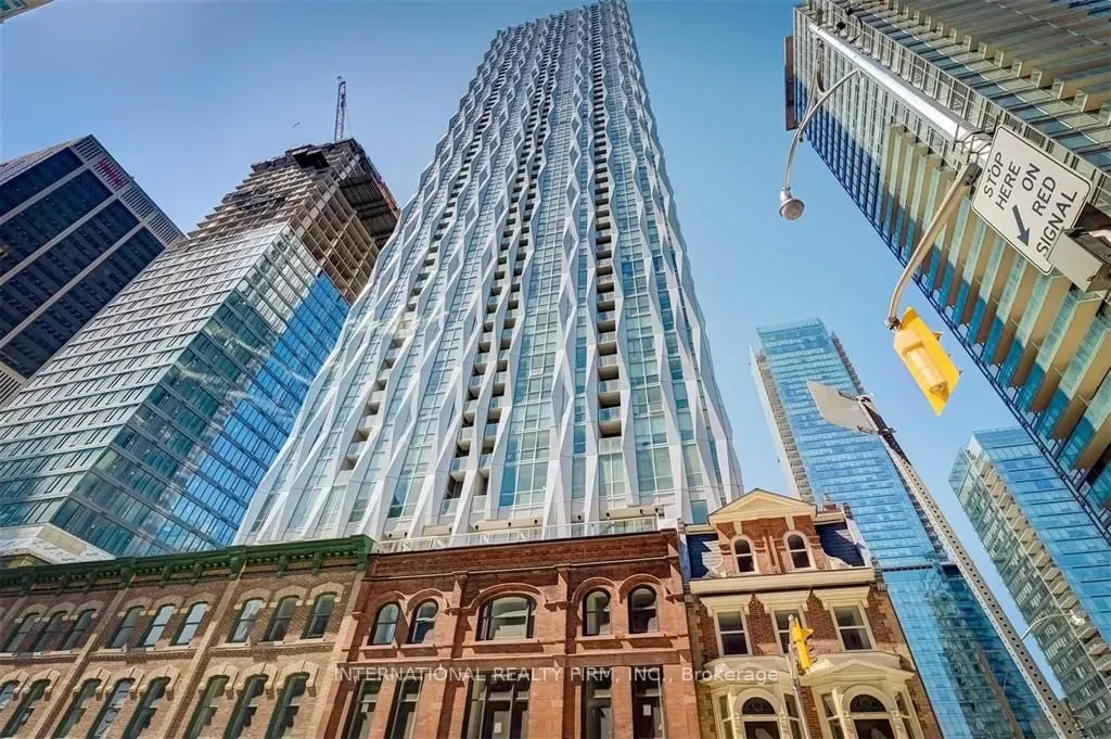 1 Yorkville Avenue, #5409
