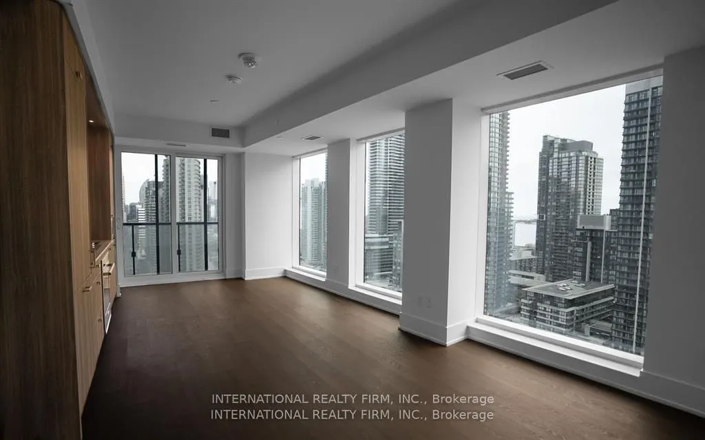 480 FRONT Street W, #1714