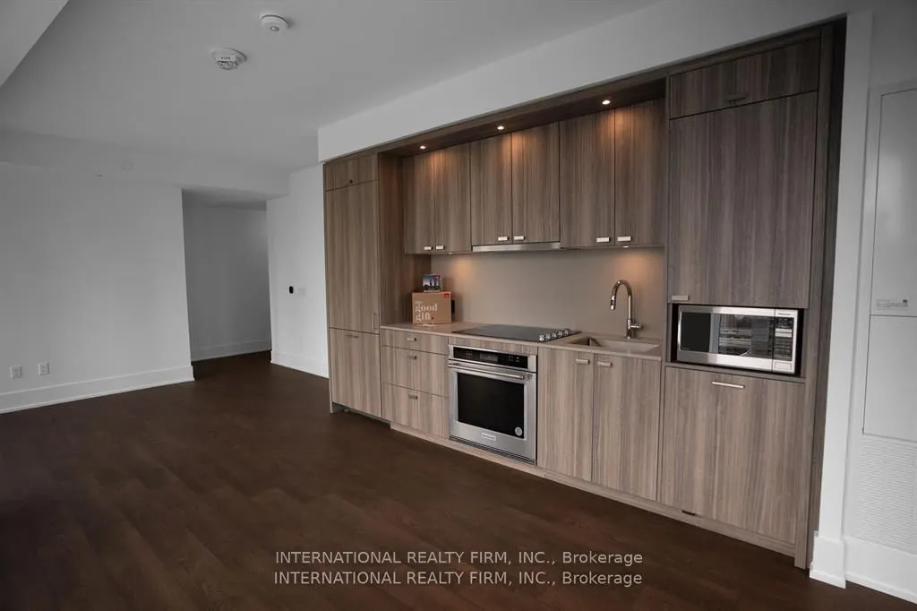 480 FRONT Street W, #1714