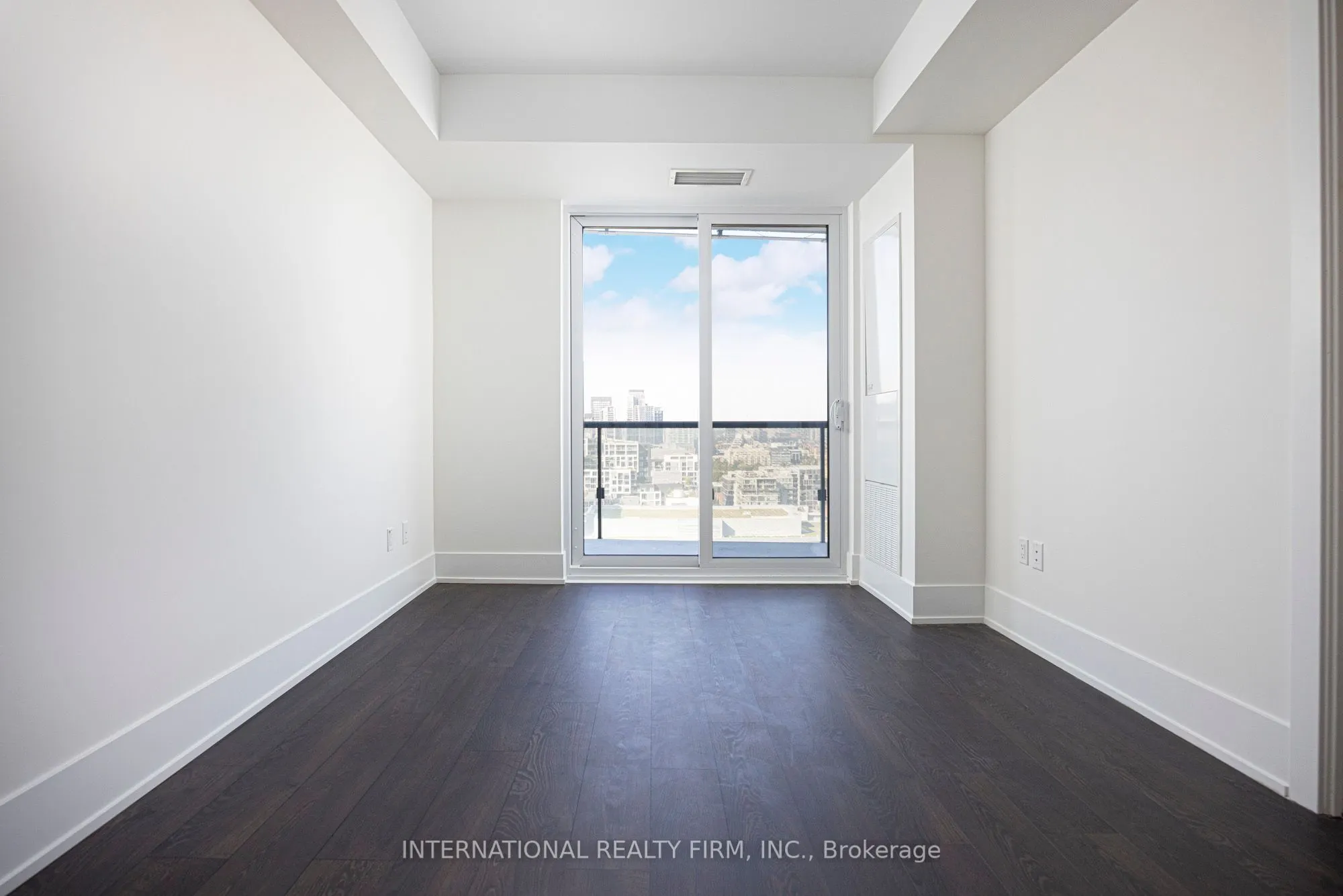 480 FRONT Street W, #1703