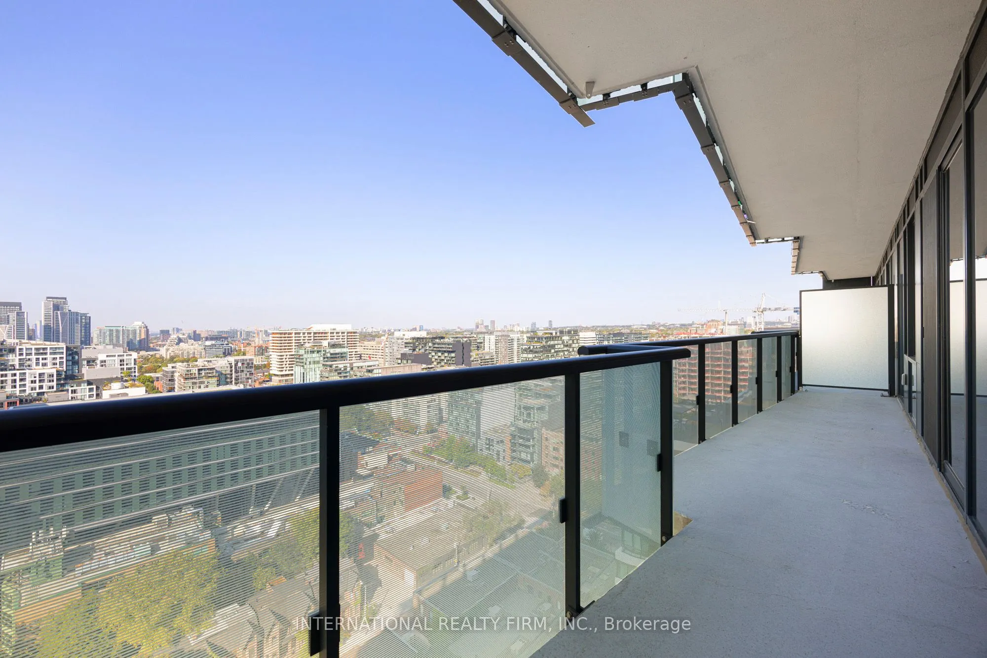 480 FRONT Street W, #1703