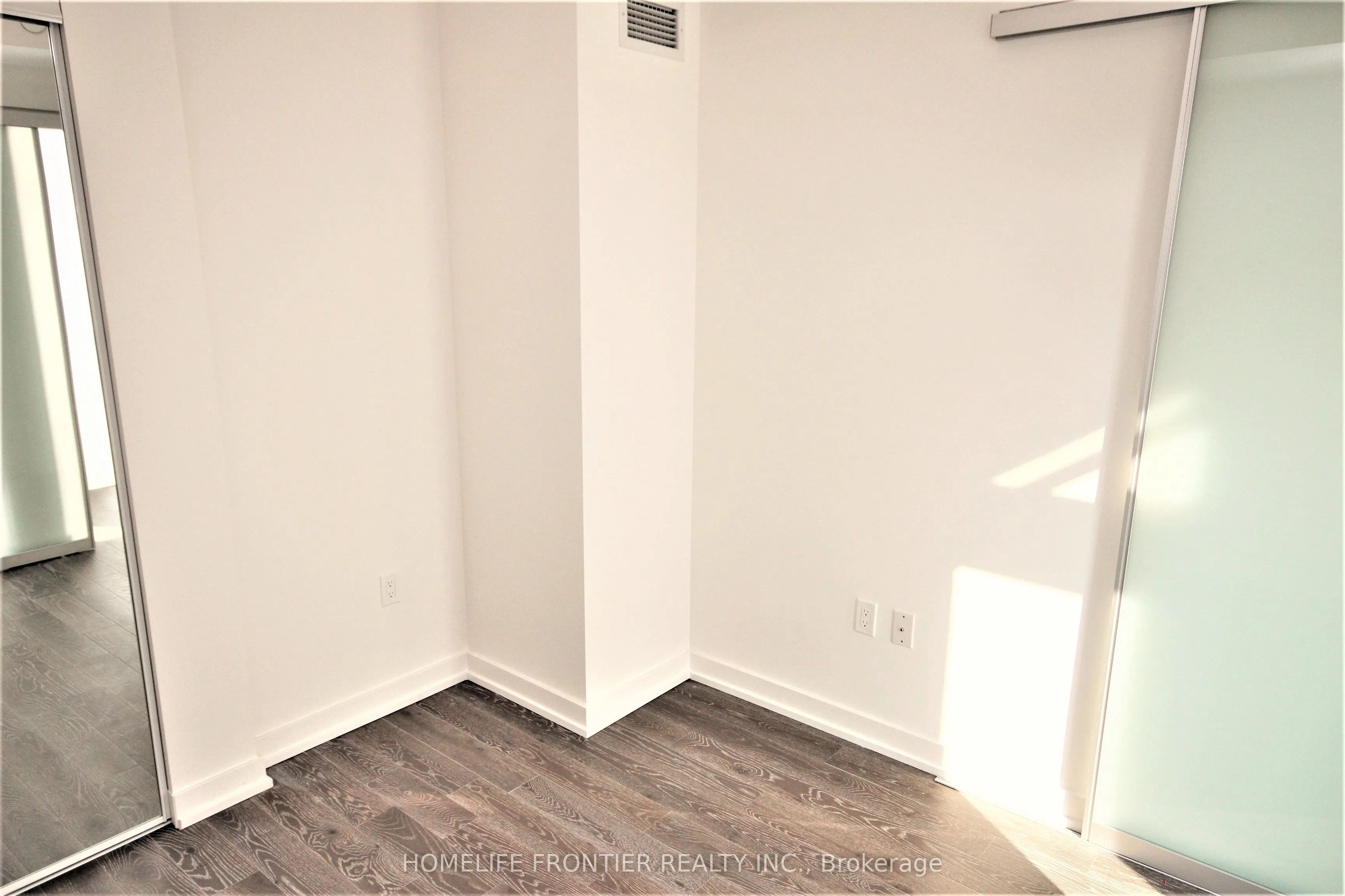 1 Yorkville Avenue, #2609