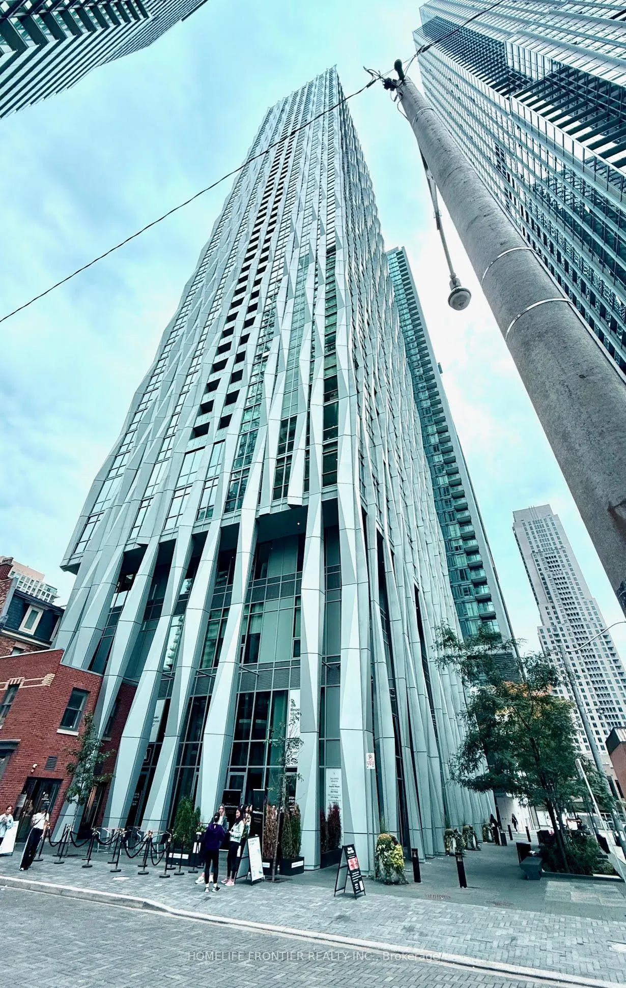 1 Yorkville Avenue, #2609