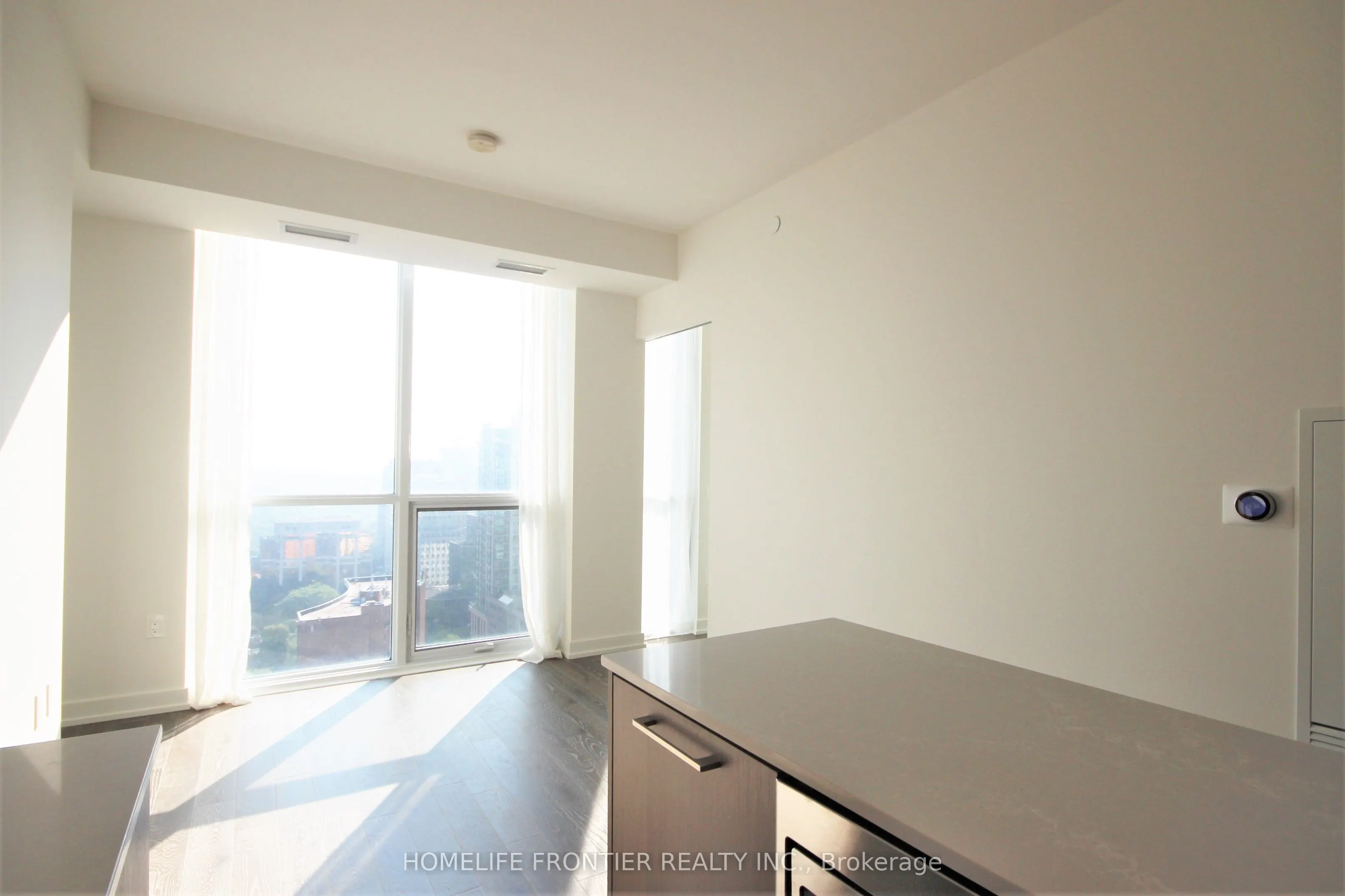 1 Yorkville Avenue, #2609