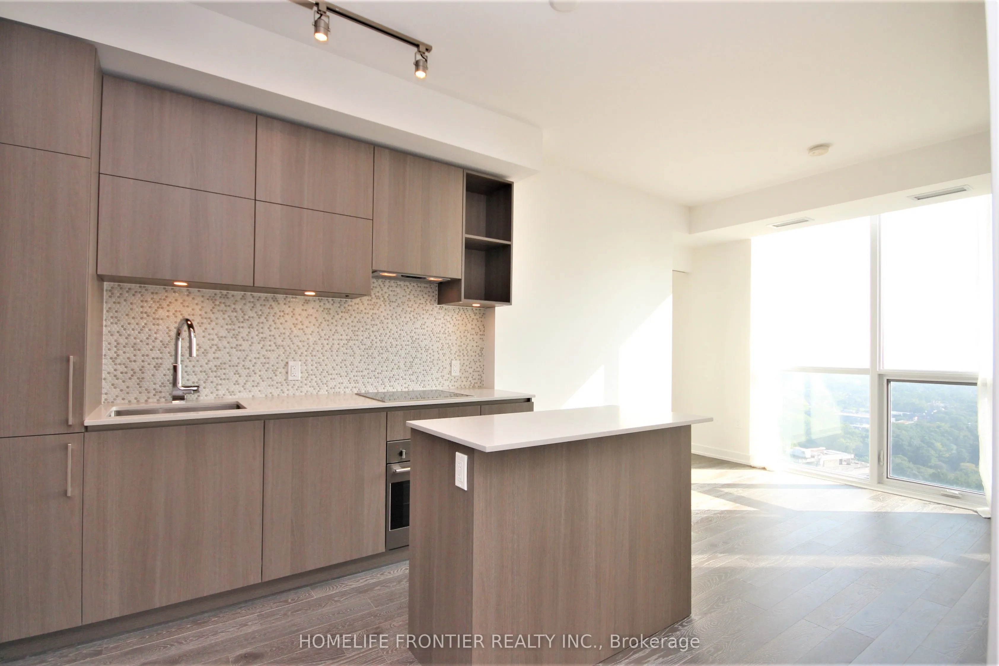 1 Yorkville Avenue, #2609