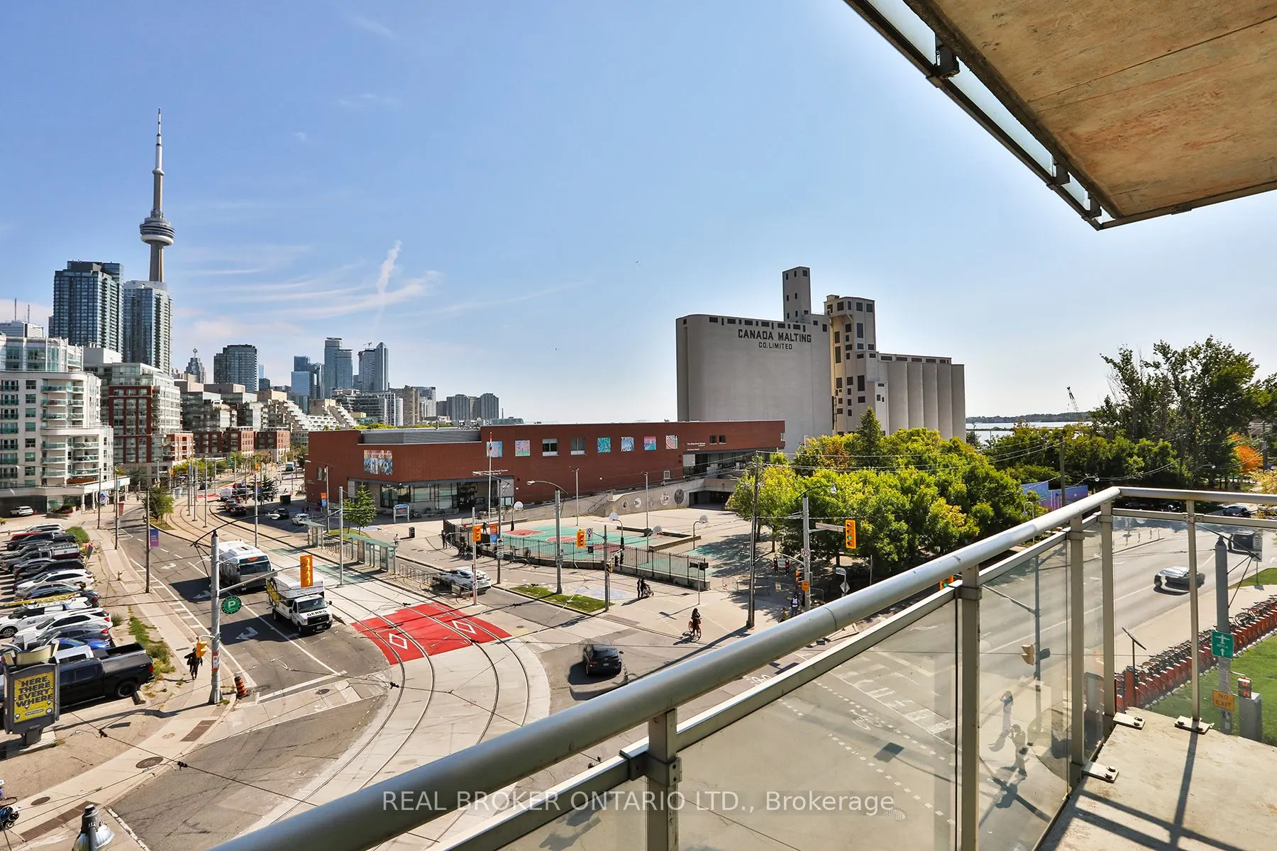 650 Queens Quay W, #607