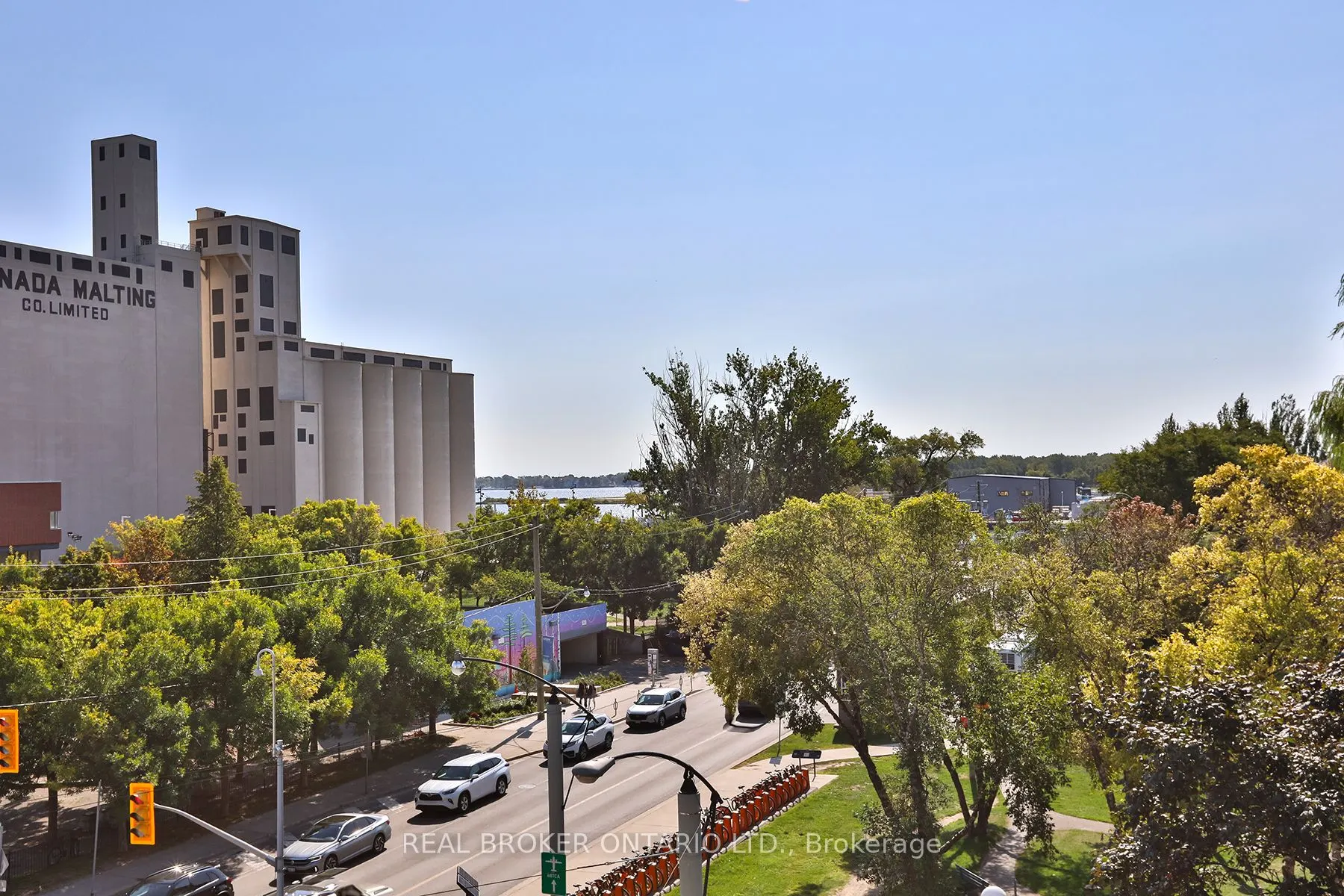 650 Queens Quay W, #607