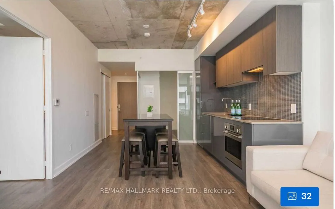 161 Roehampton Avenue, #1107