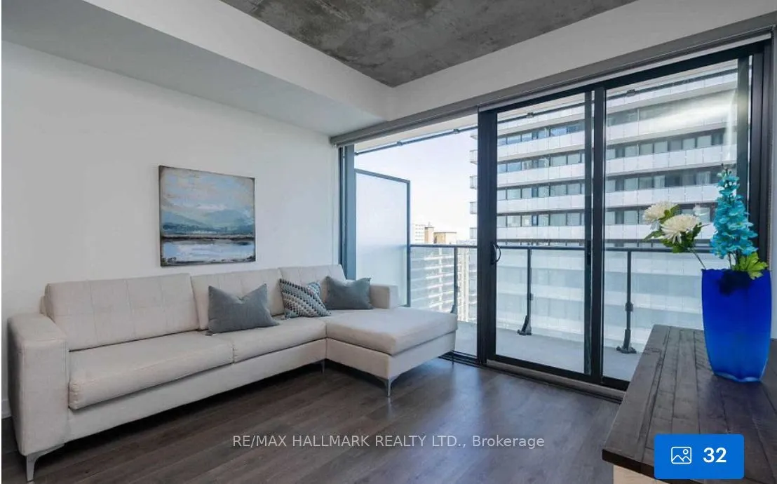 161 Roehampton Avenue, #1107