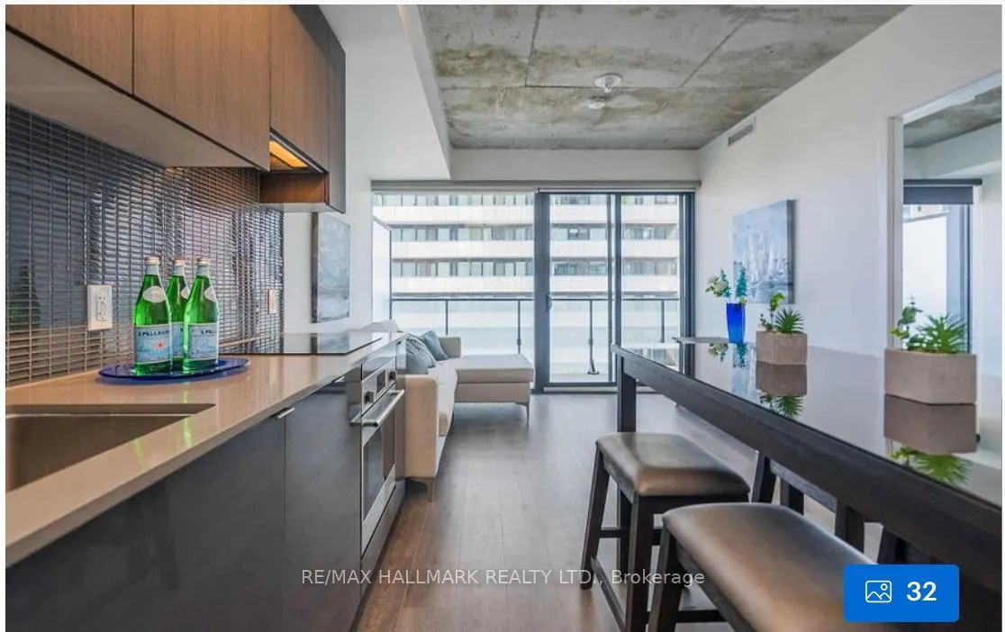 161 Roehampton Avenue, #1107